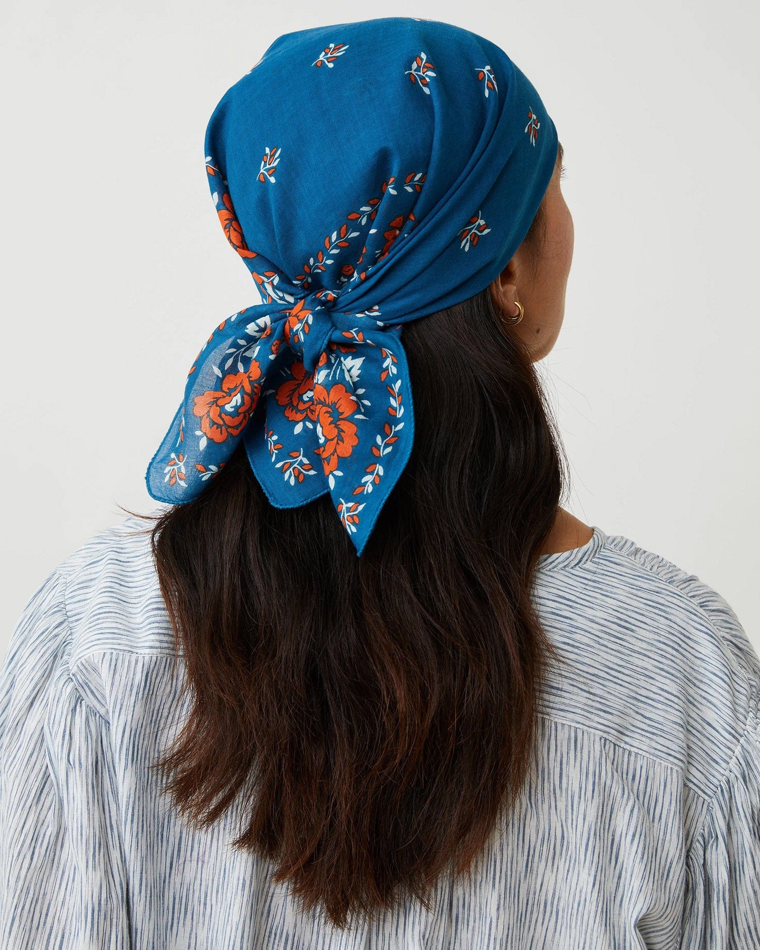 Fichu Scarf No 652 in Indigo