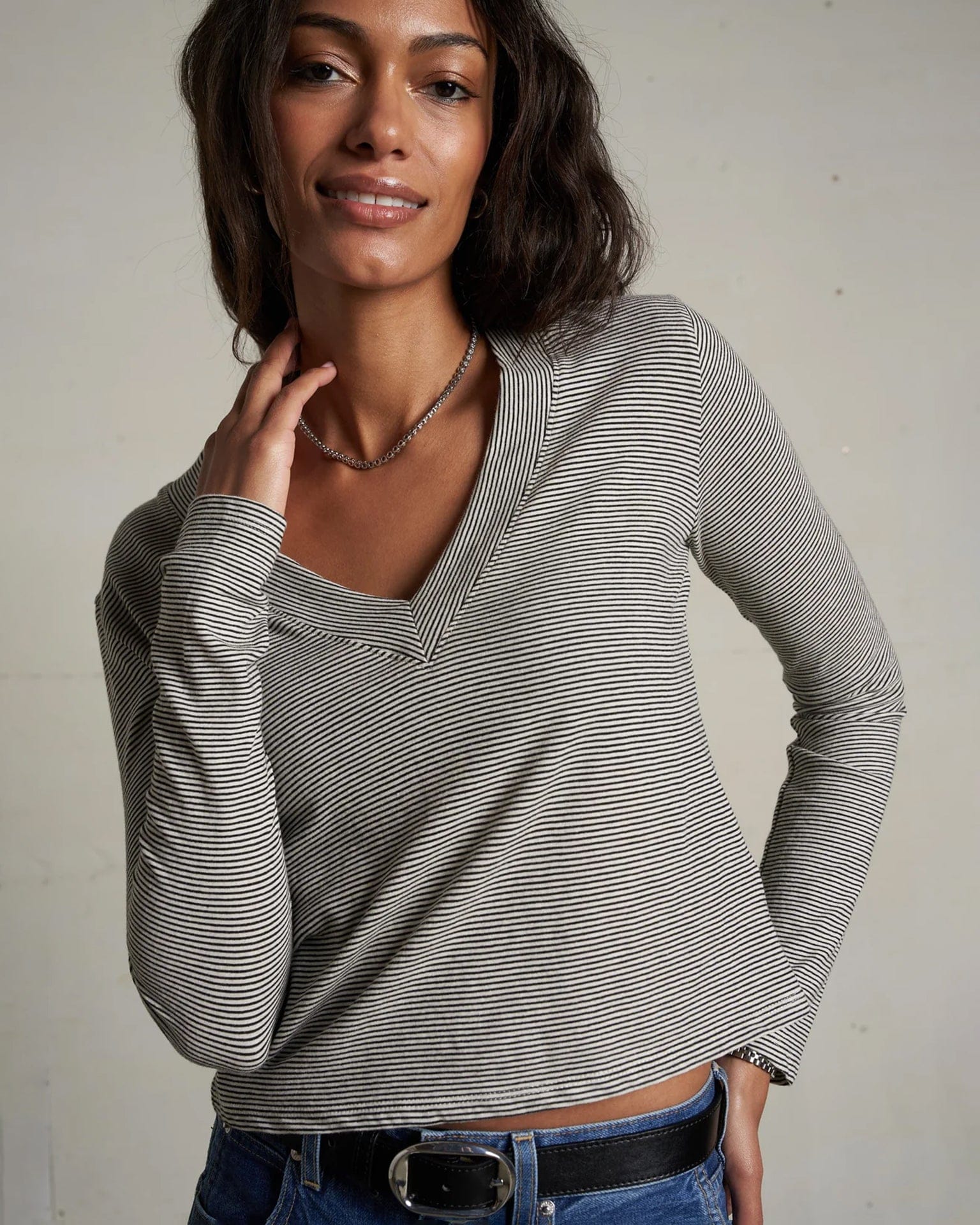 Fiona Stripe Jersey V Neck L/S in Ivory/Black - Image 2