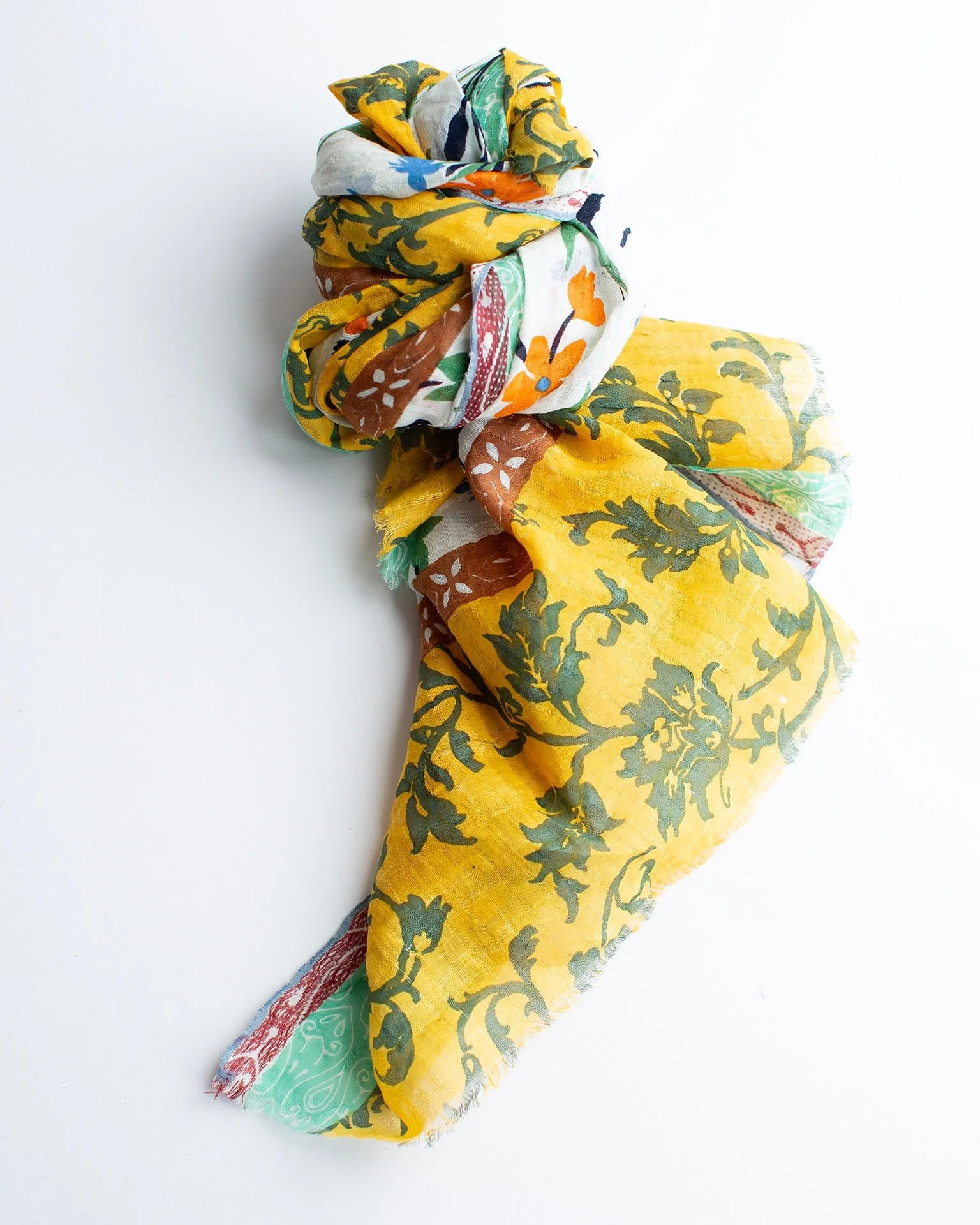 Flying Carpet Scarf in Gold