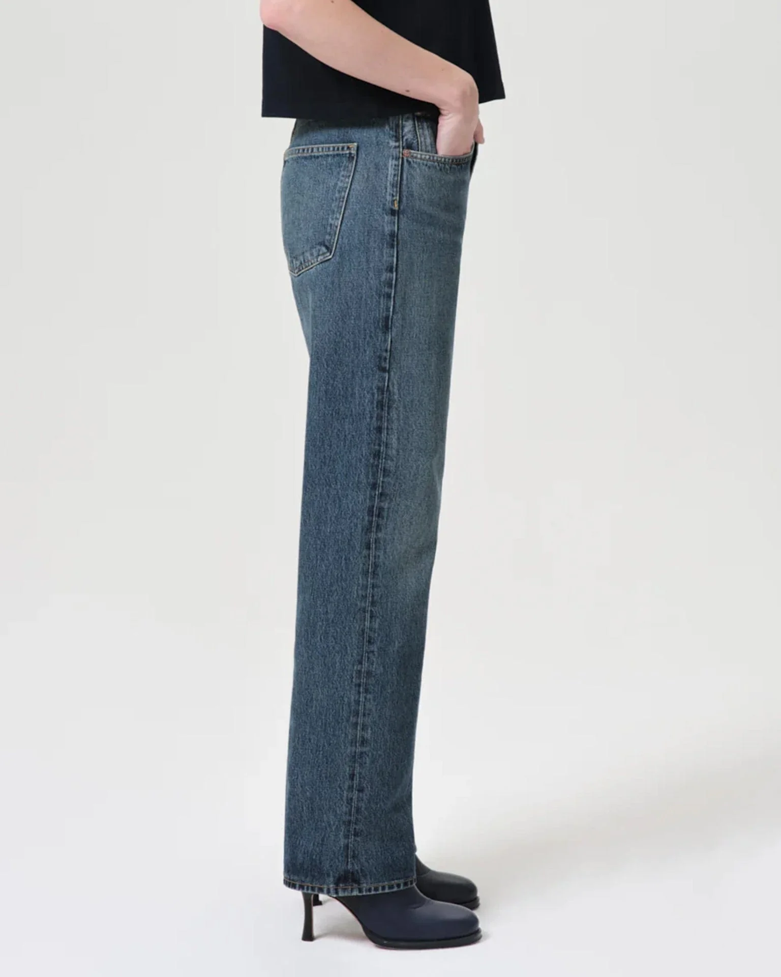 Fran Jean in Dwell - Image 6