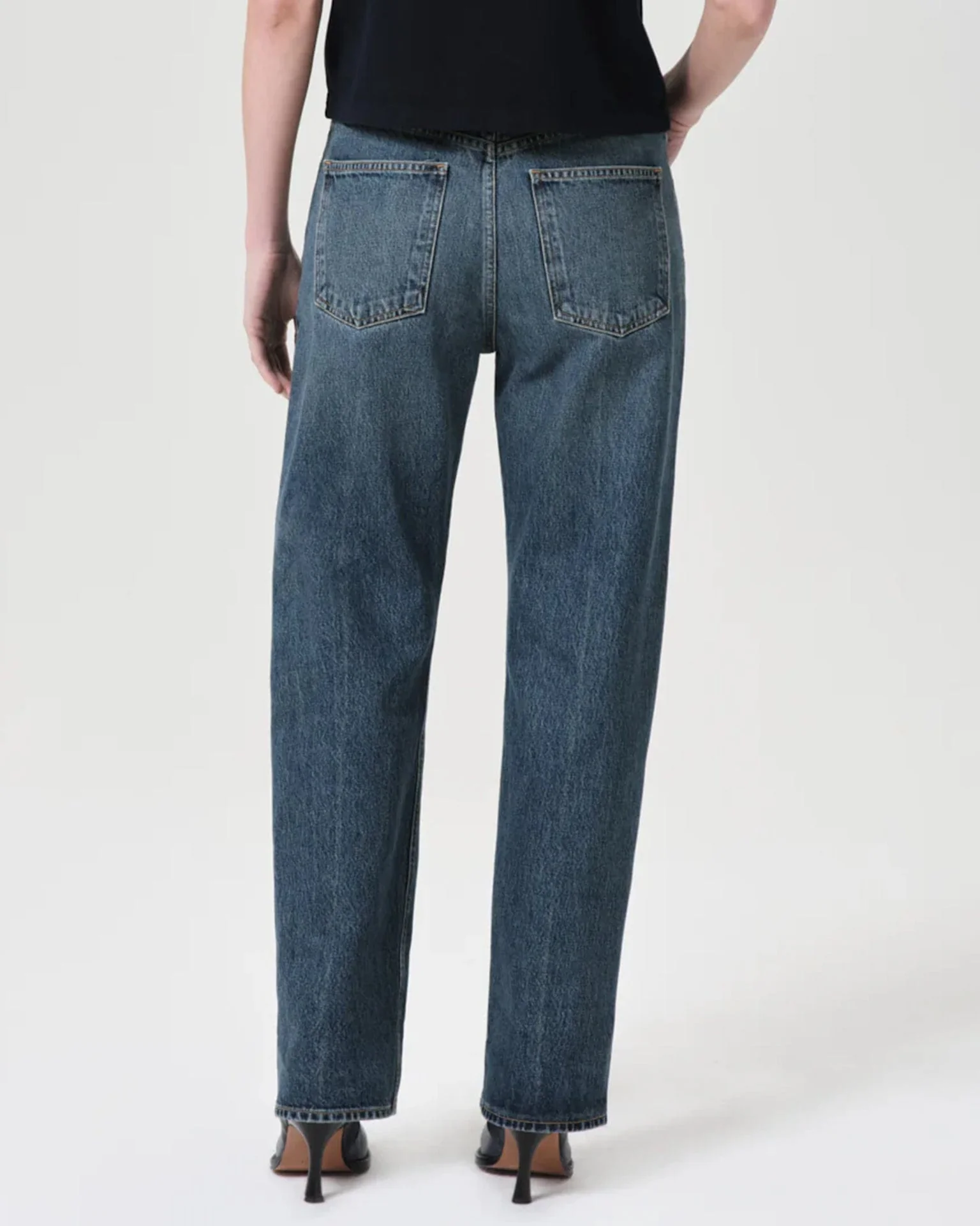 Fran Jean in Dwell - Image 8