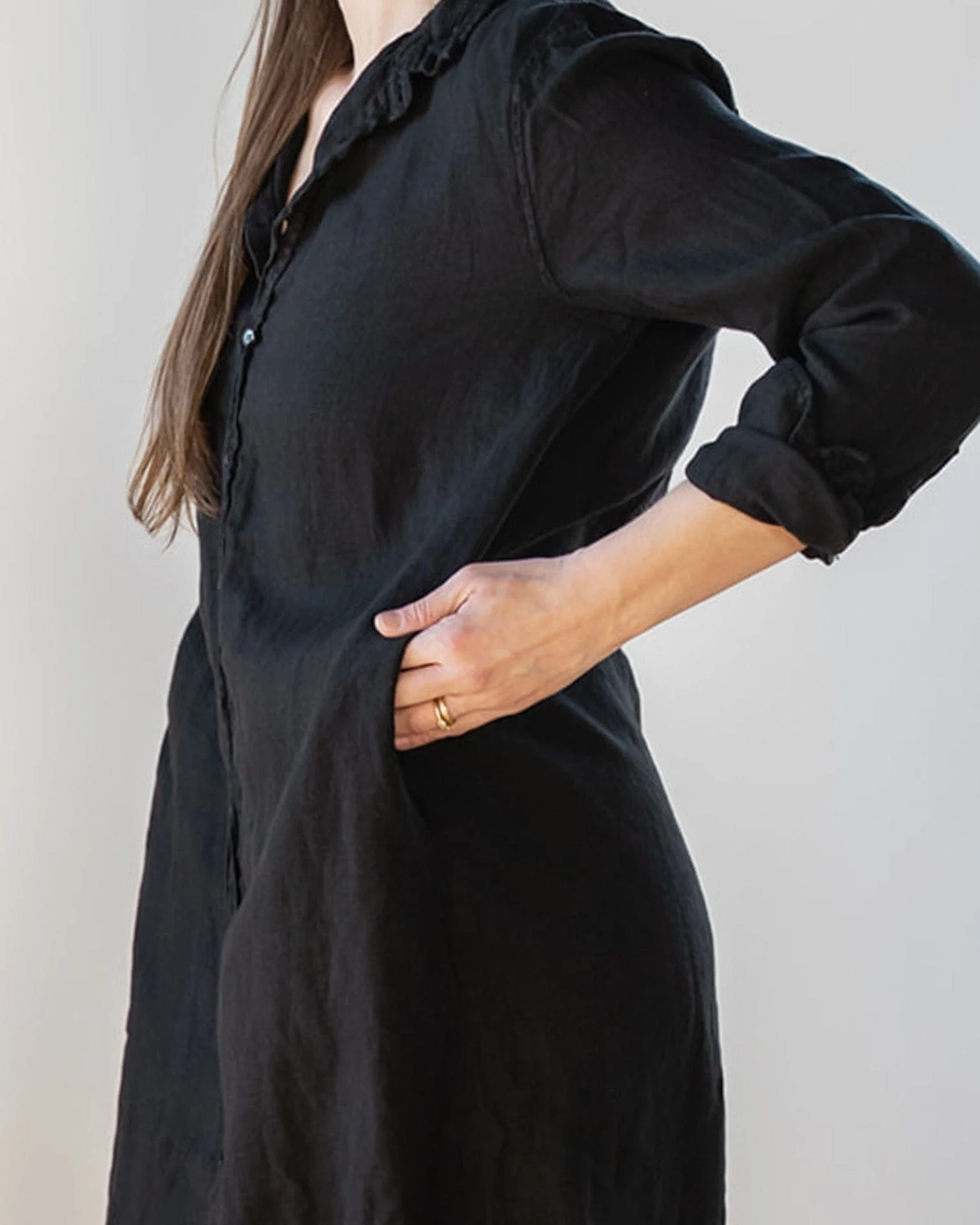 Frankie Long Shirtdress in Black Linen Twill - Image 3