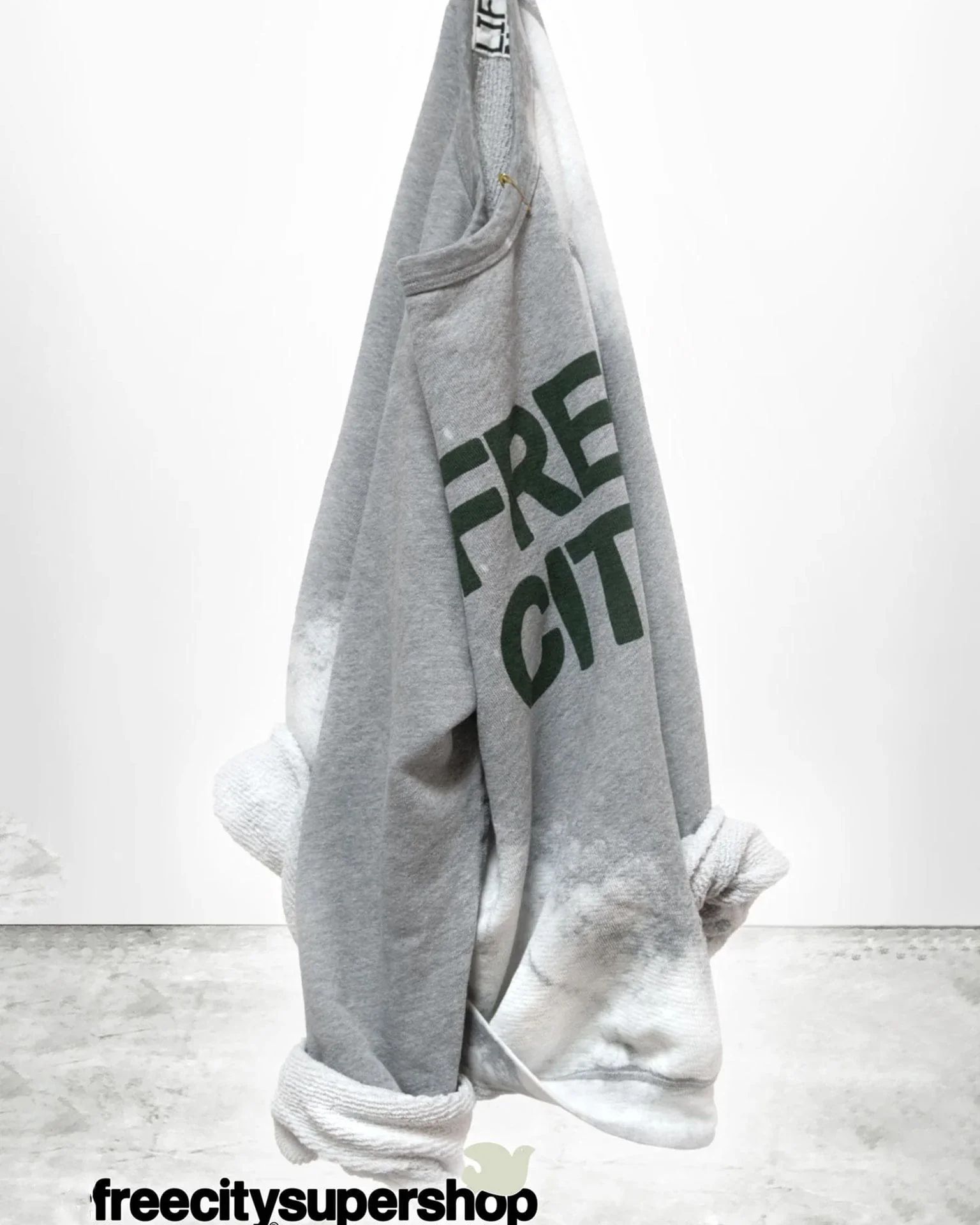 Freecity Bleachout Raglan Sweatshirt in Heather Surplus