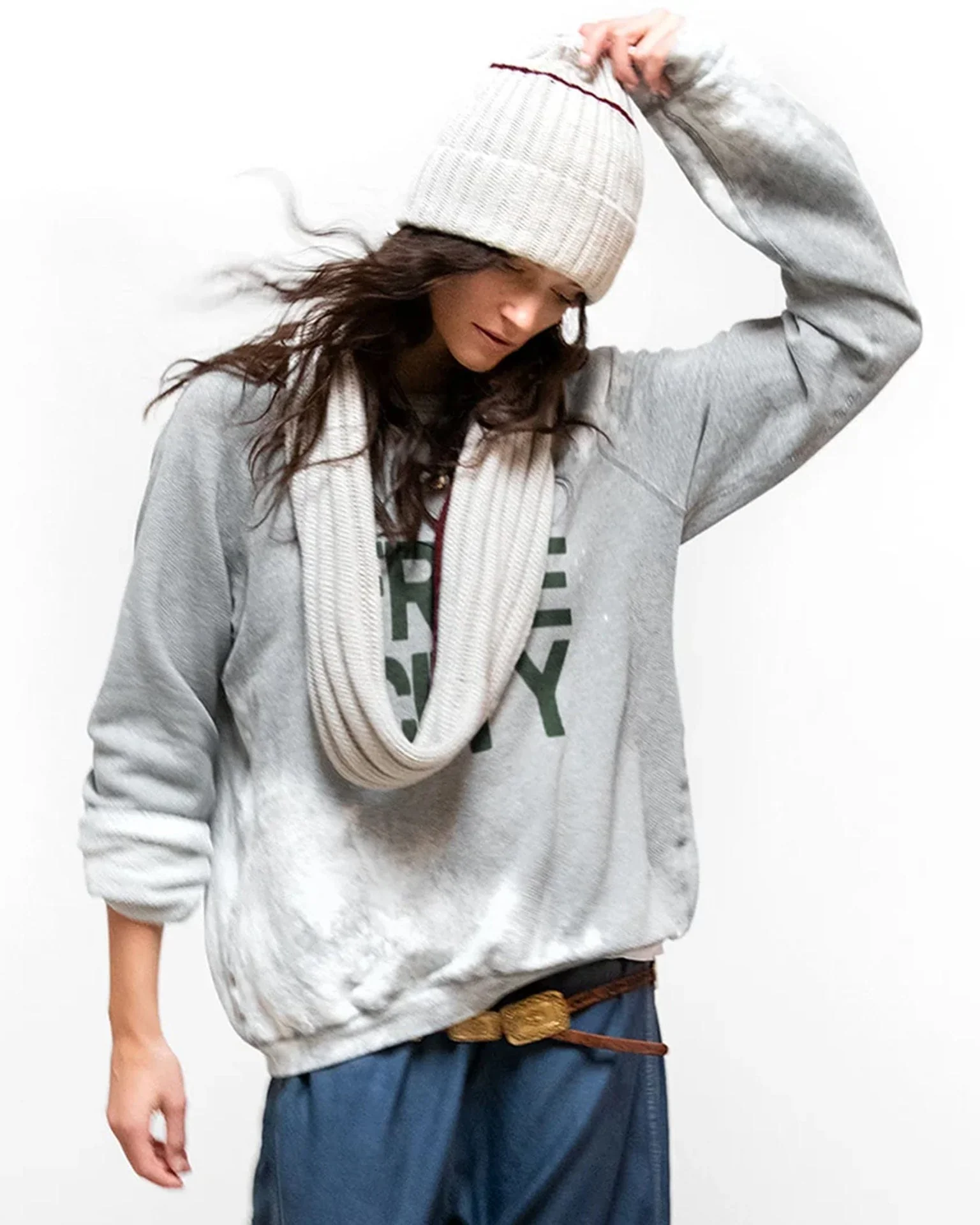 Freecity Bleachout Raglan Sweatshirt in Heather Surplus - Image 2