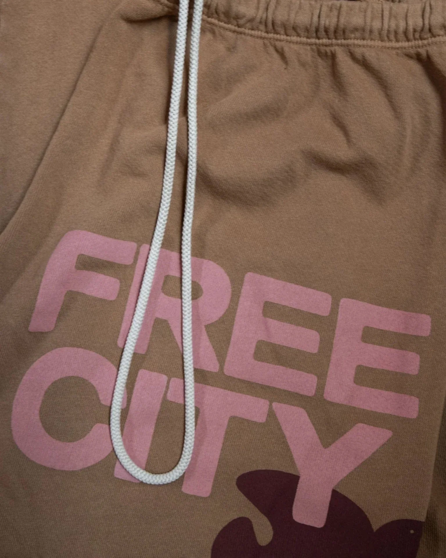 Freecity Large Sweatpant in Bronzer - Image 2
