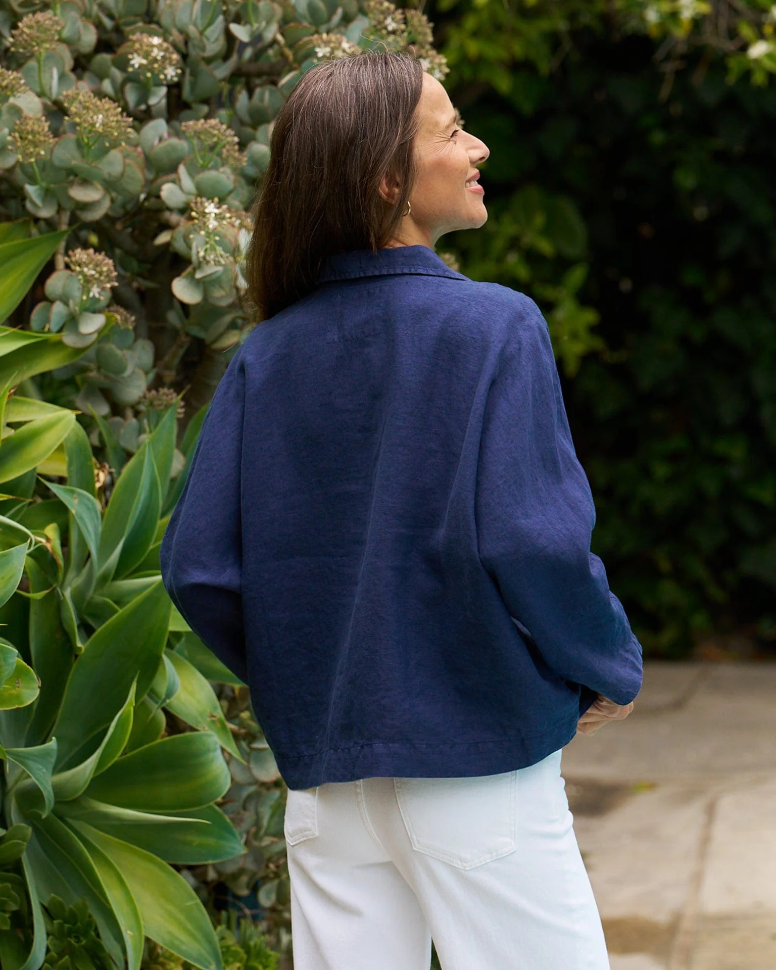 Gabi Popover Shirt in Navy Linen - Image 2