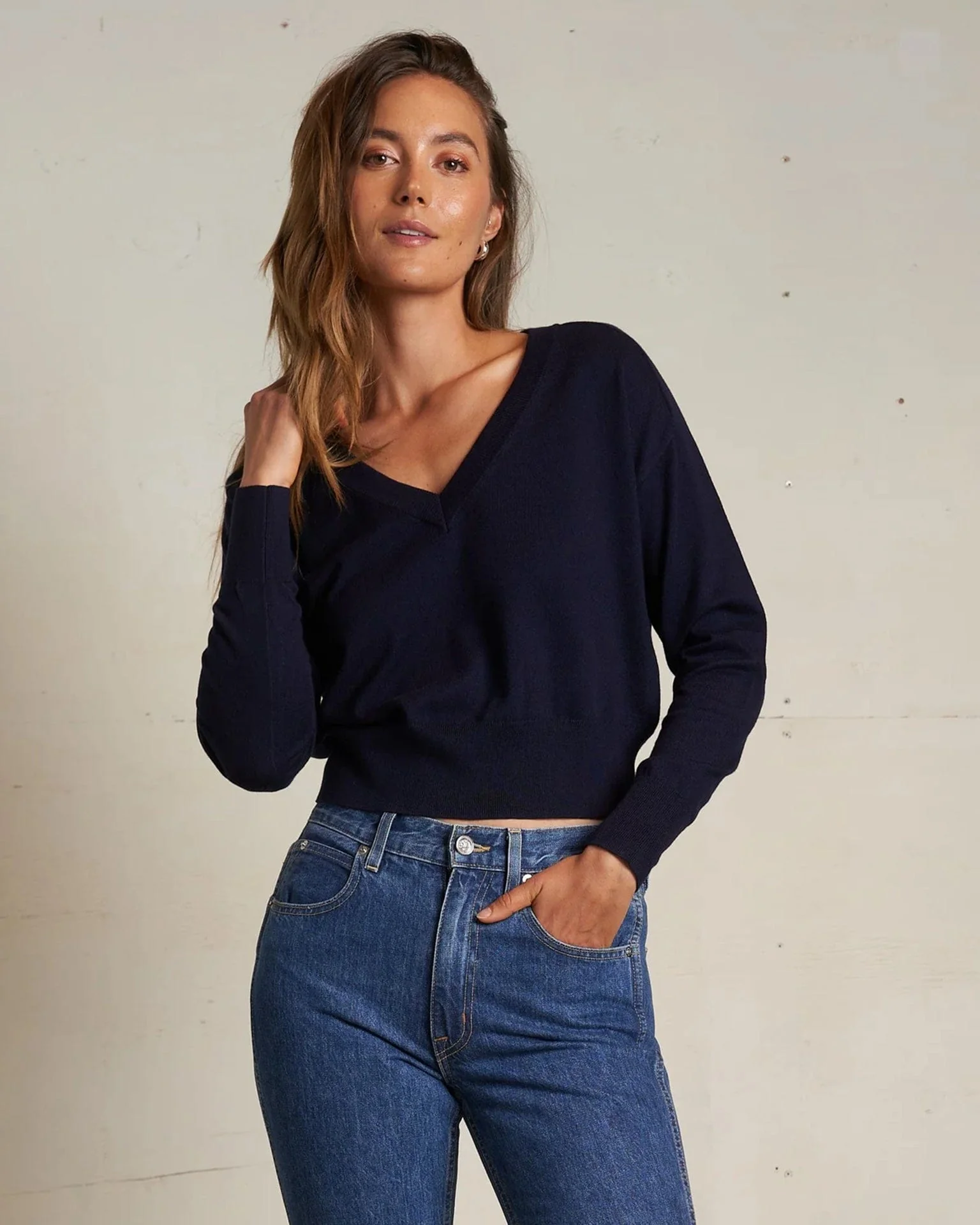 Georgina Cashmere V Neck Sweater in Navy