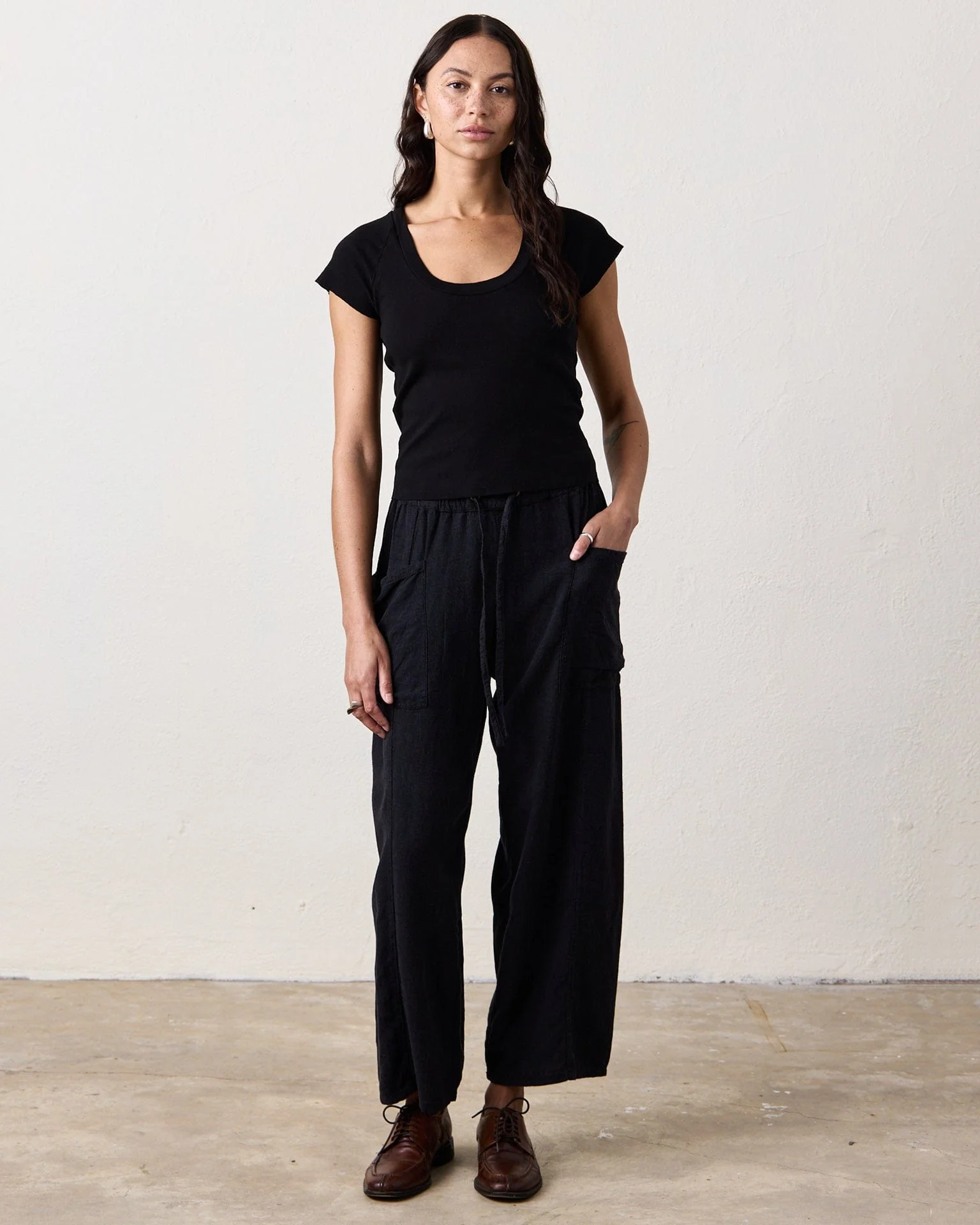 Gia Fitted Rib U Neck in Black - Image 2