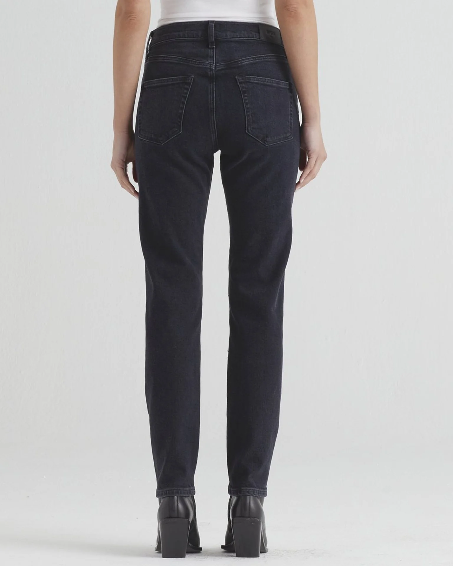 Hana High Rise Straight in Goth - Image 3