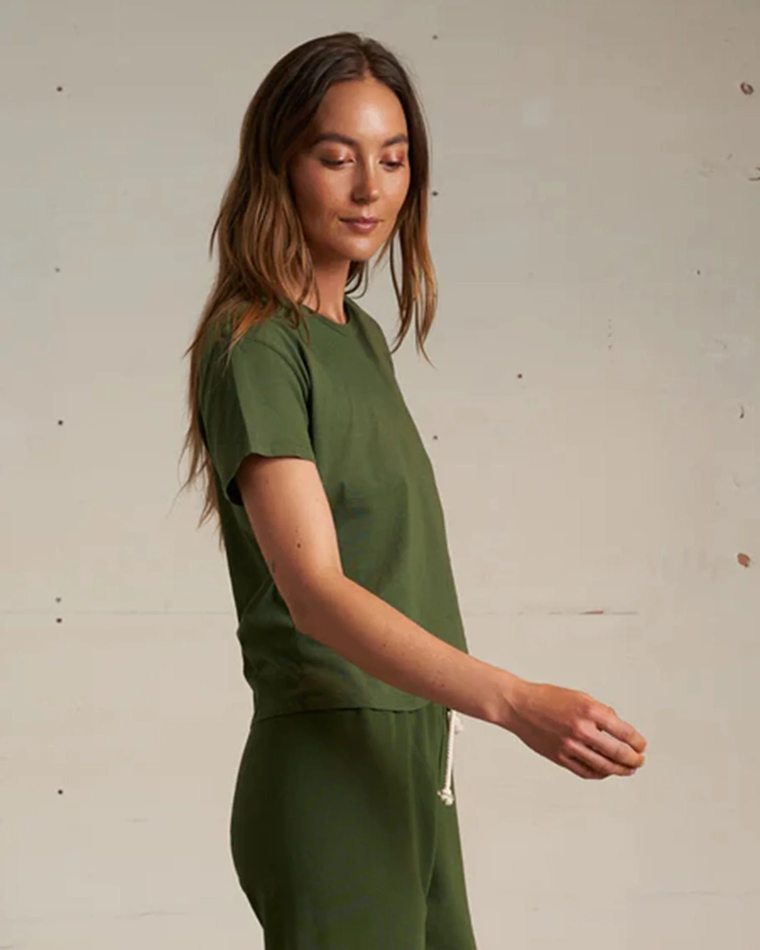 Harley Cotton S/S Boxy Crew Tee in Fern Green - Image 3