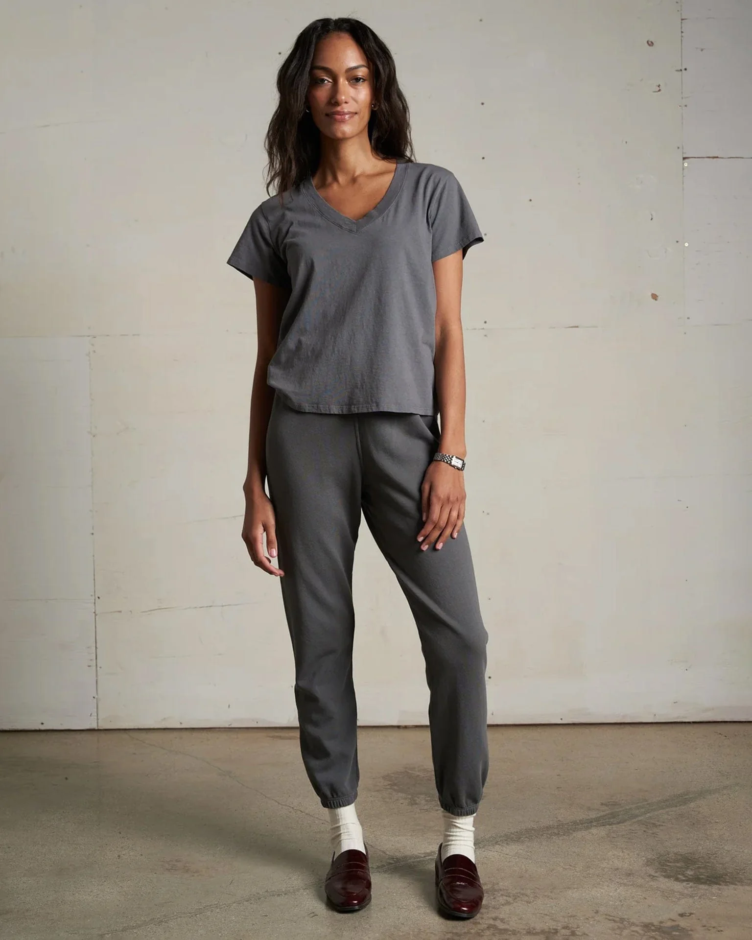Hendrix Cotton S/S Boxy V Neck Tee in Charcoal - Image 2