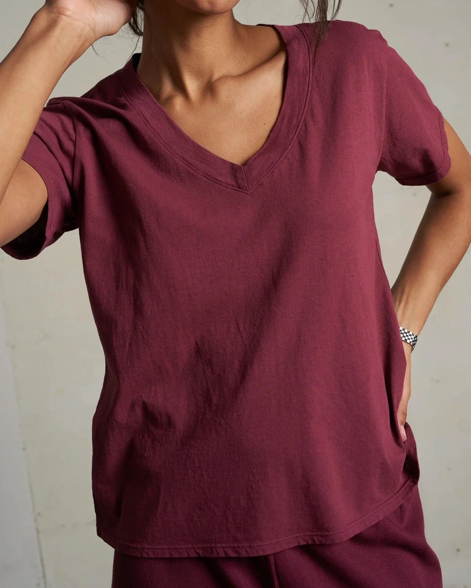 Hendrix Cotton S/S Boxy V Neck Tee in Dark Burgundy - Image 3