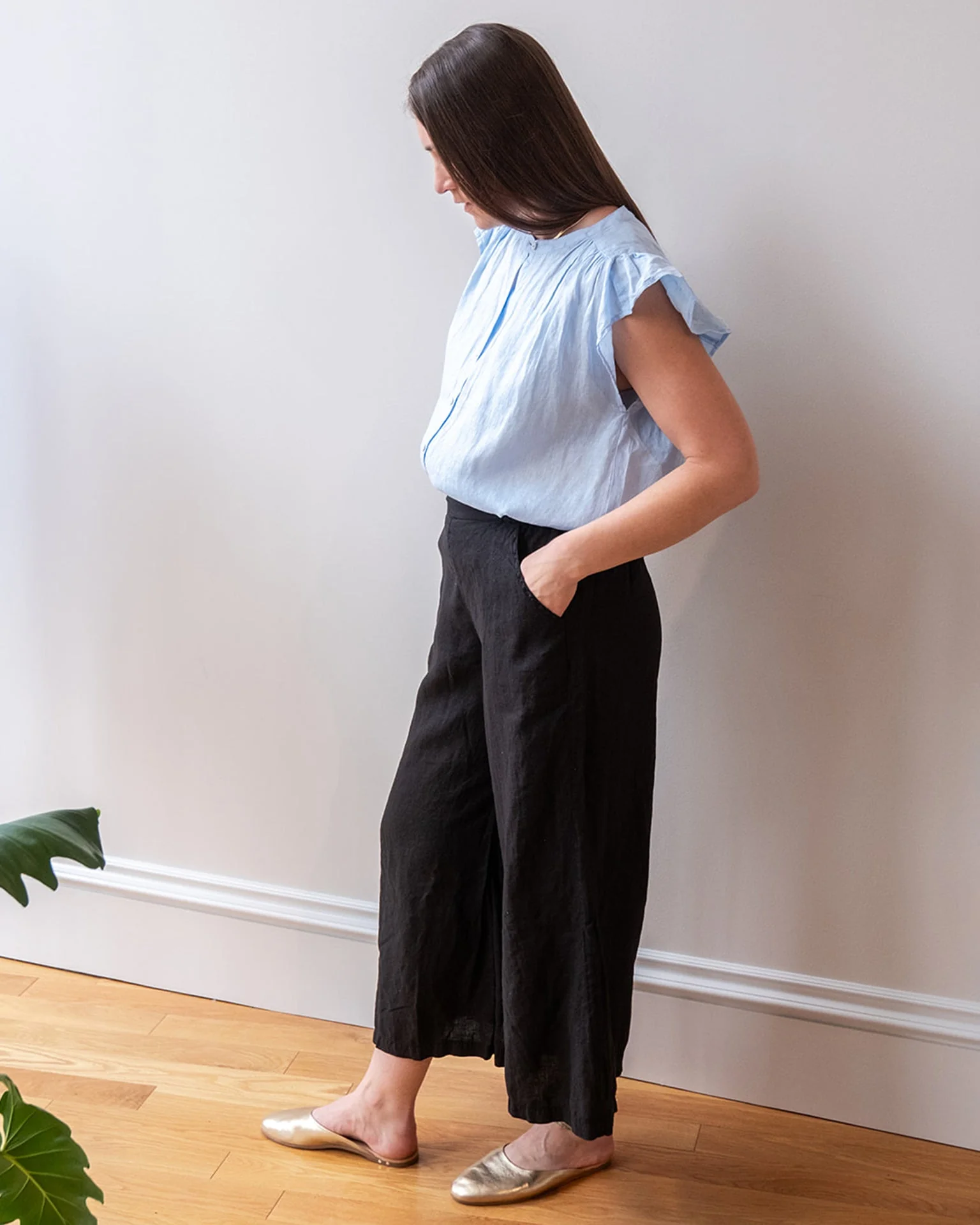 Janey Ruffle Short Sleeve Button Top in Sailboat - Image 3