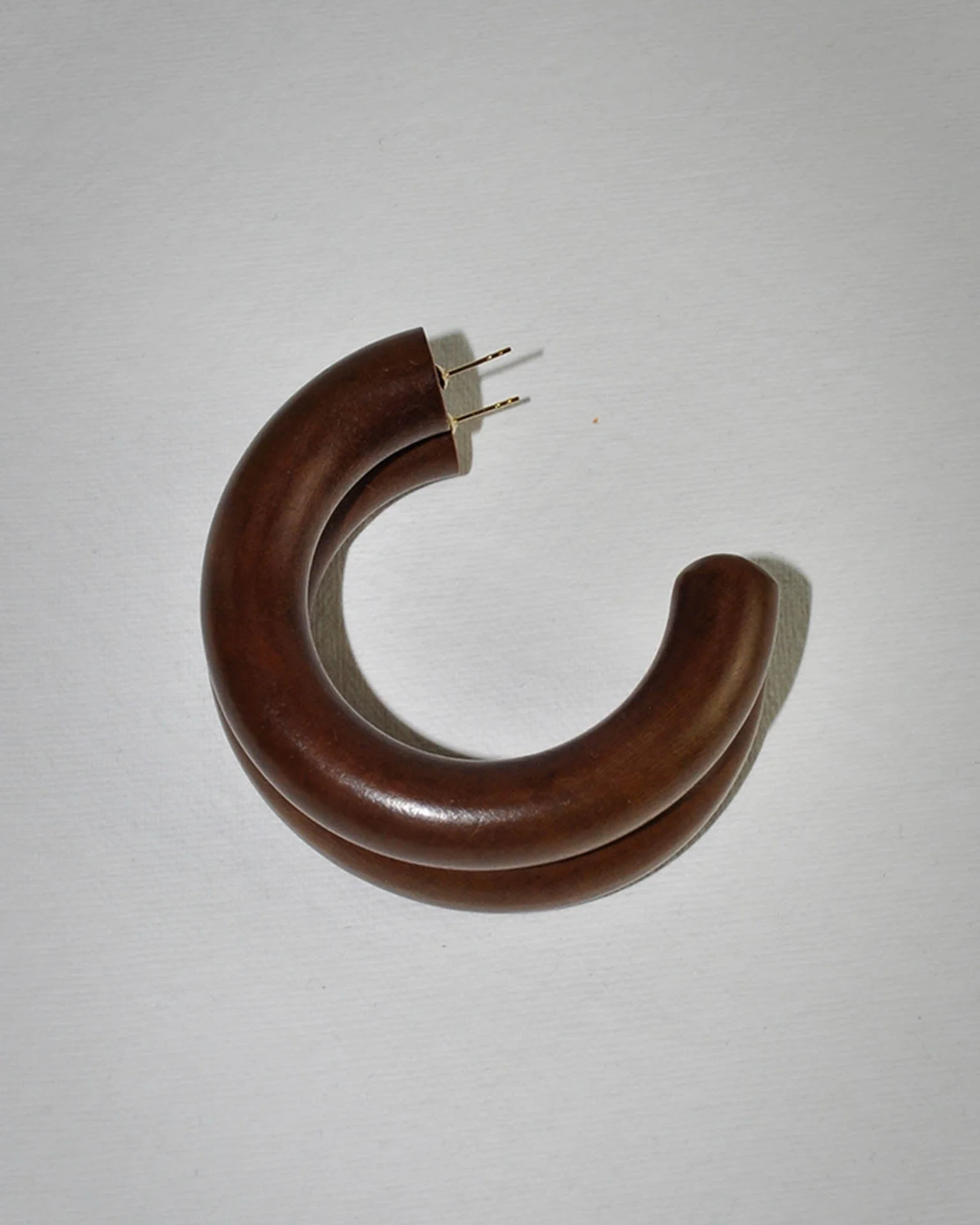 Large Chunk Hoop in Raisin
