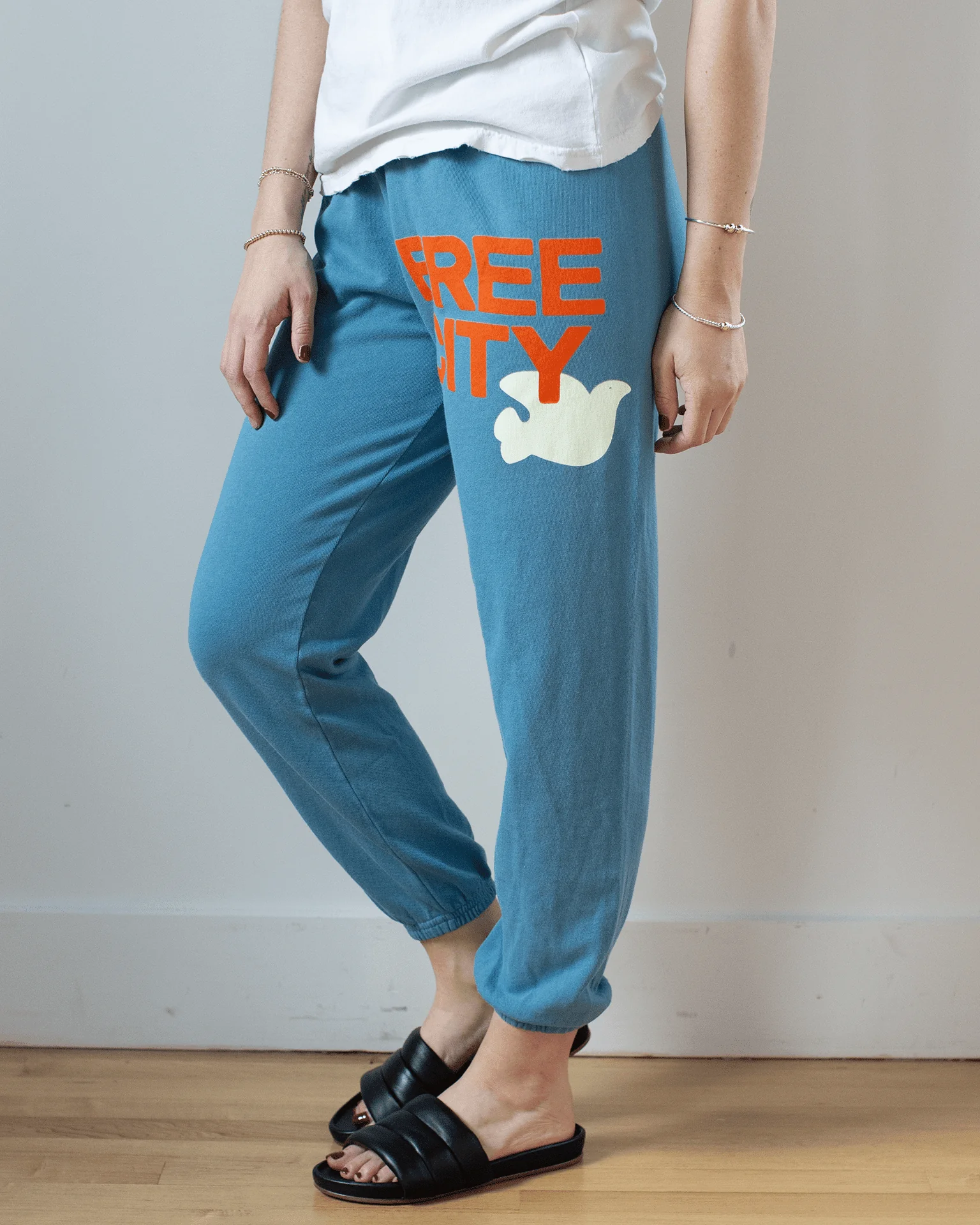 Large Sweatpant in Blueshroom - Image 2