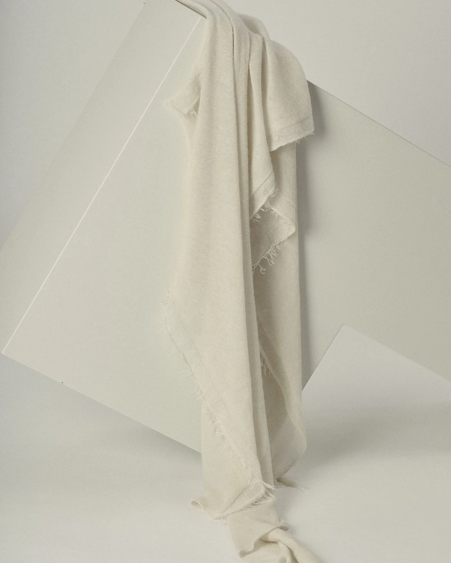 Love Cashmere Scarf in Milk