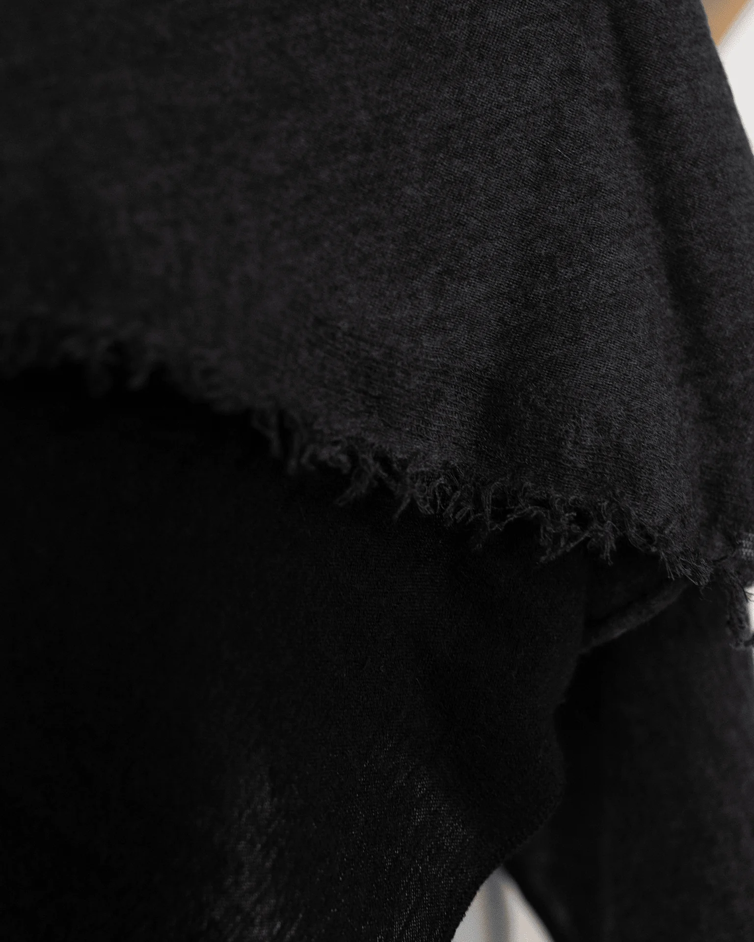 Love Duo Mini in Charcoal X Black - Image 3