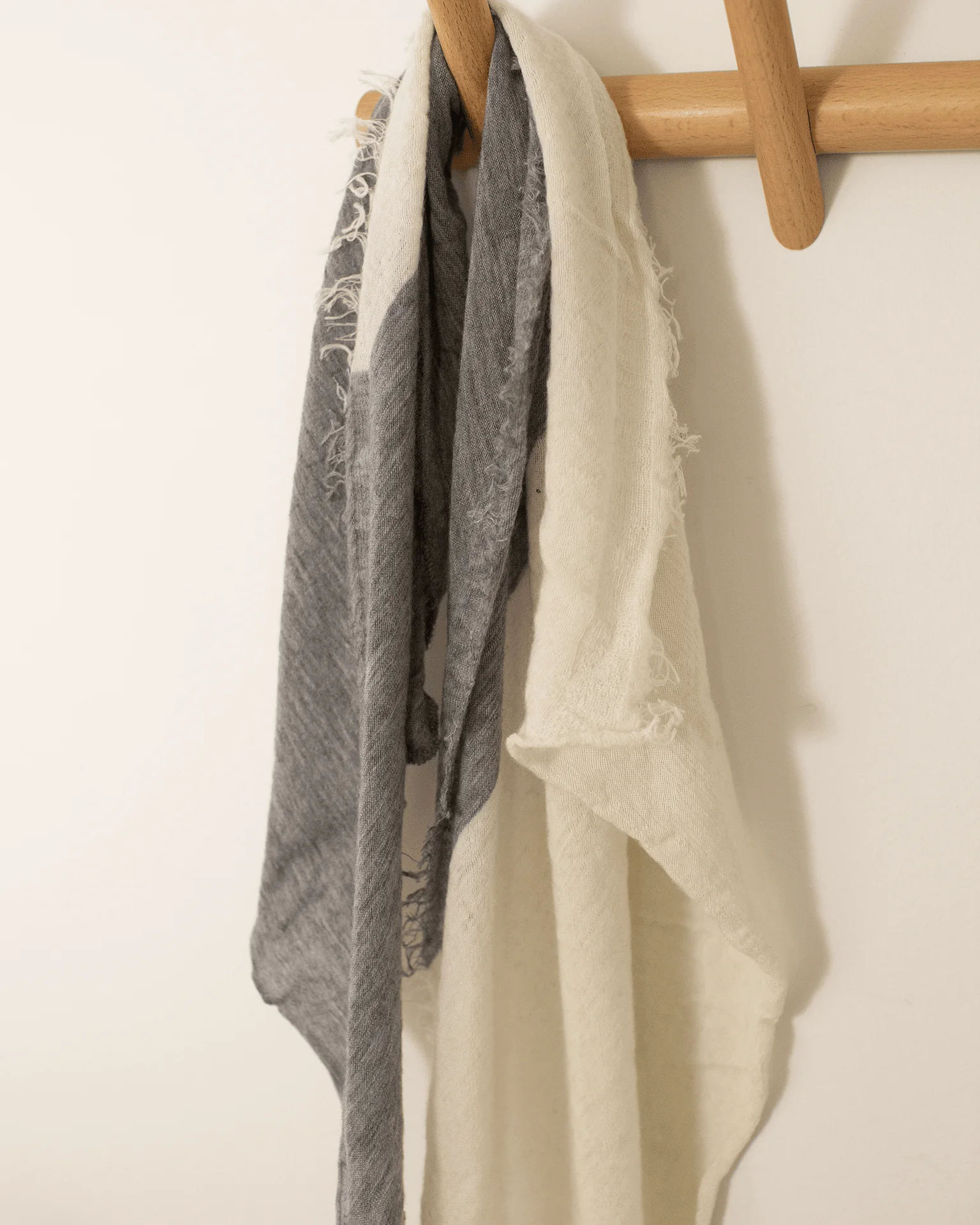 Love Duo Mini in Milk X Heather Grey - Image 2