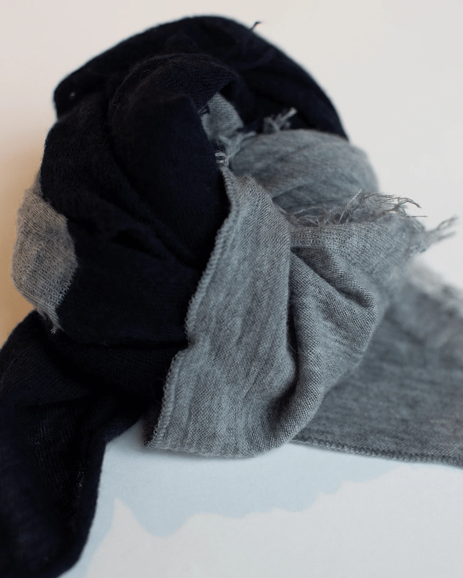 Love Duo Mini in Navy & Hthr Grey - Image 2