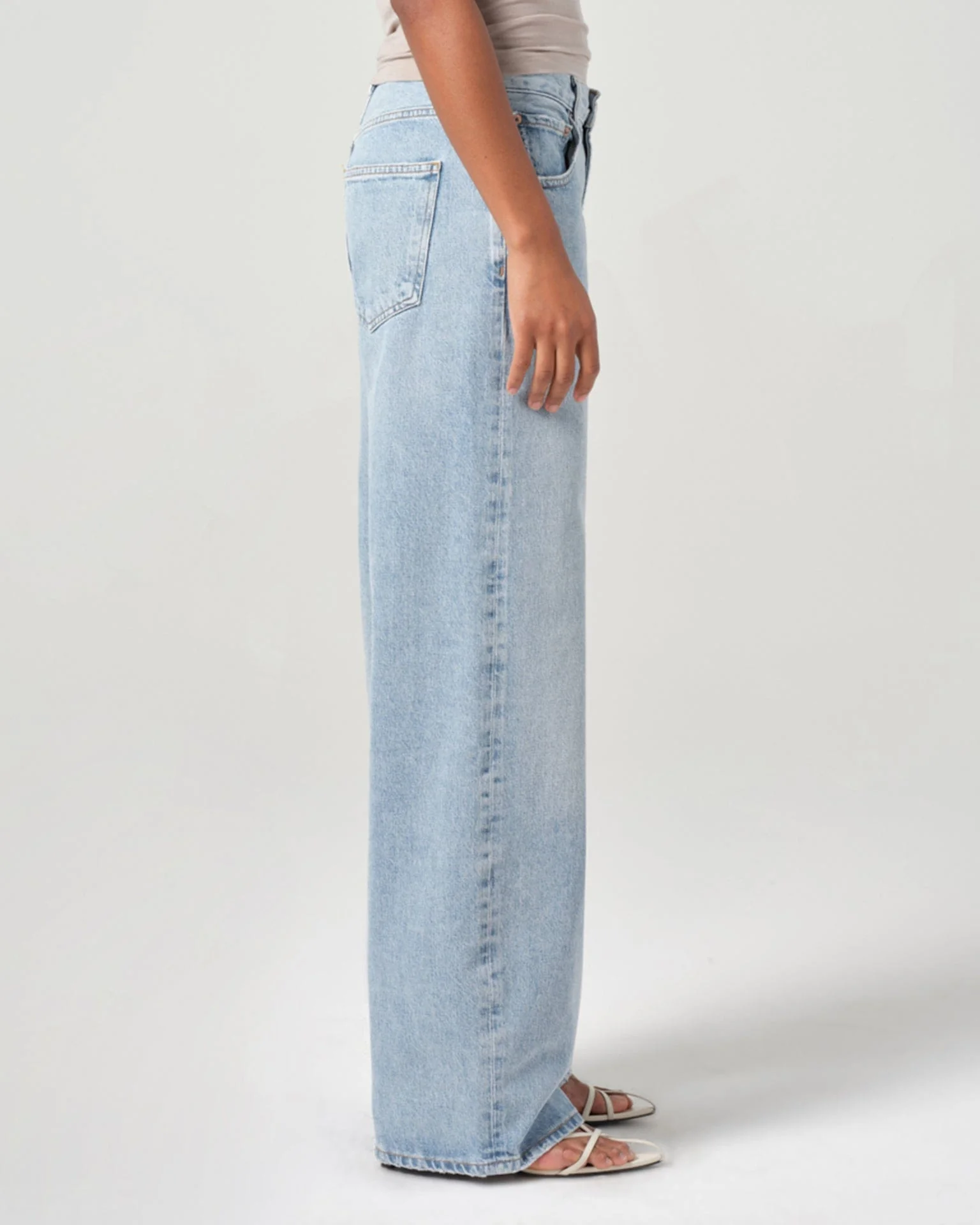 Low Curve Jean in Force - Image 4