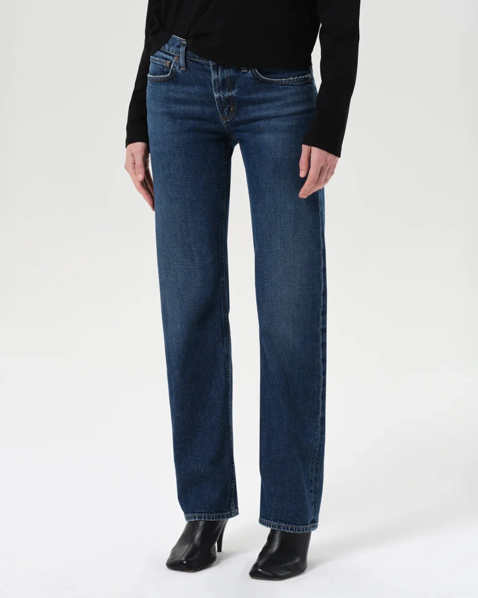 Low Rise Slim 29in Inseam in Slick - Image 2
