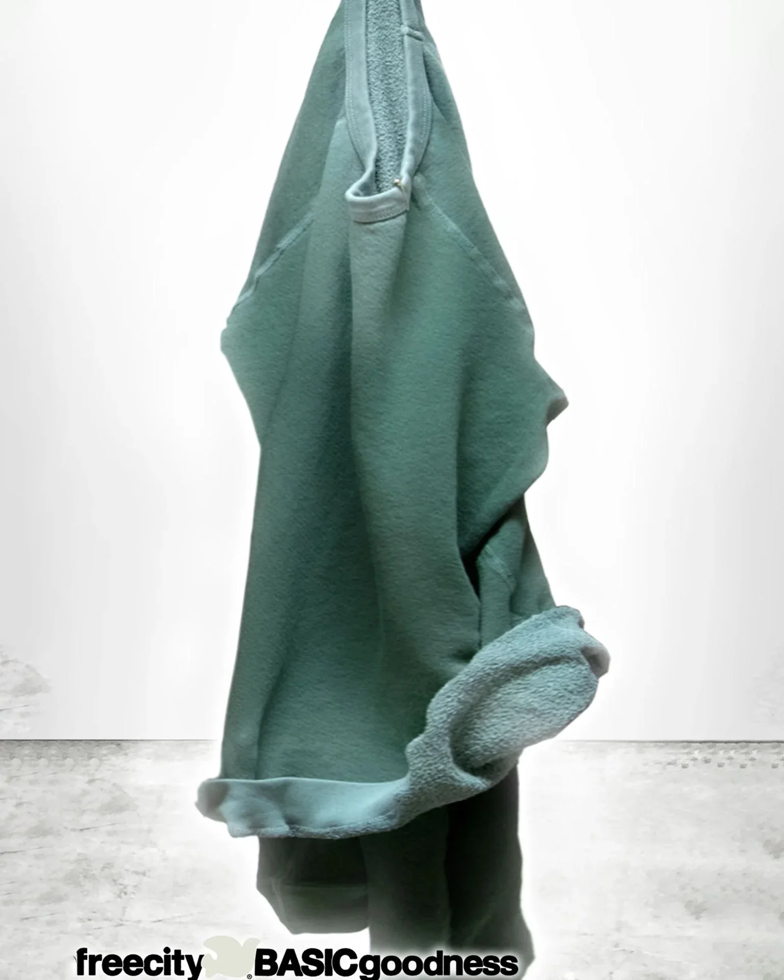 Lucky Rabbits Sweatshirt in Eatgreen