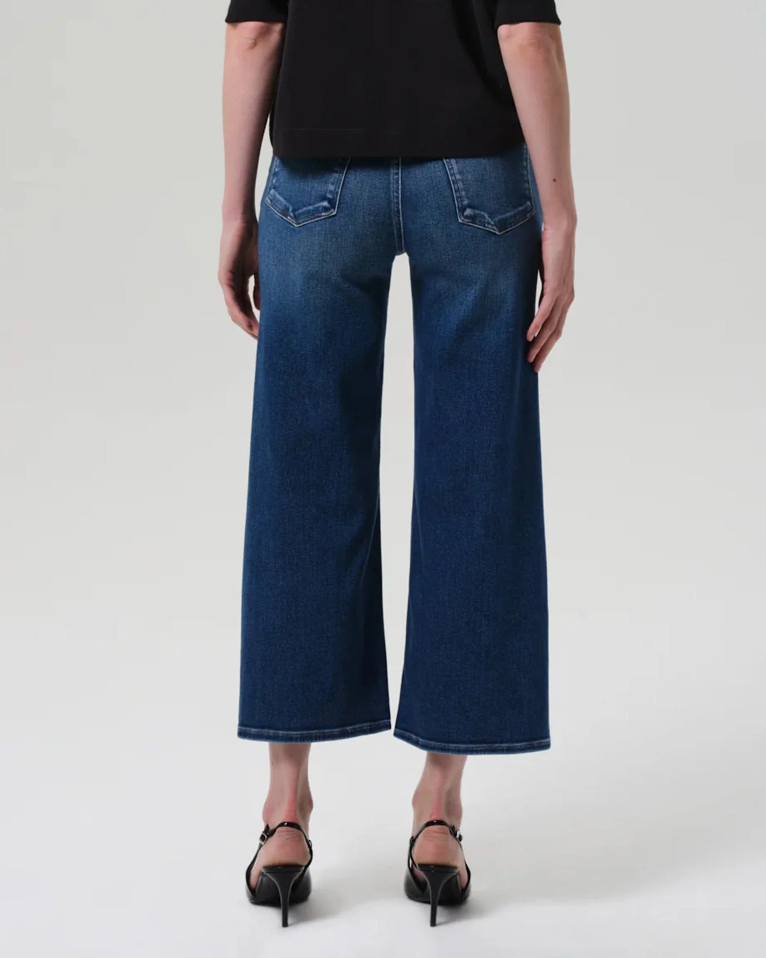 Lyra Wide Leg Crop in Augusta - Image 5