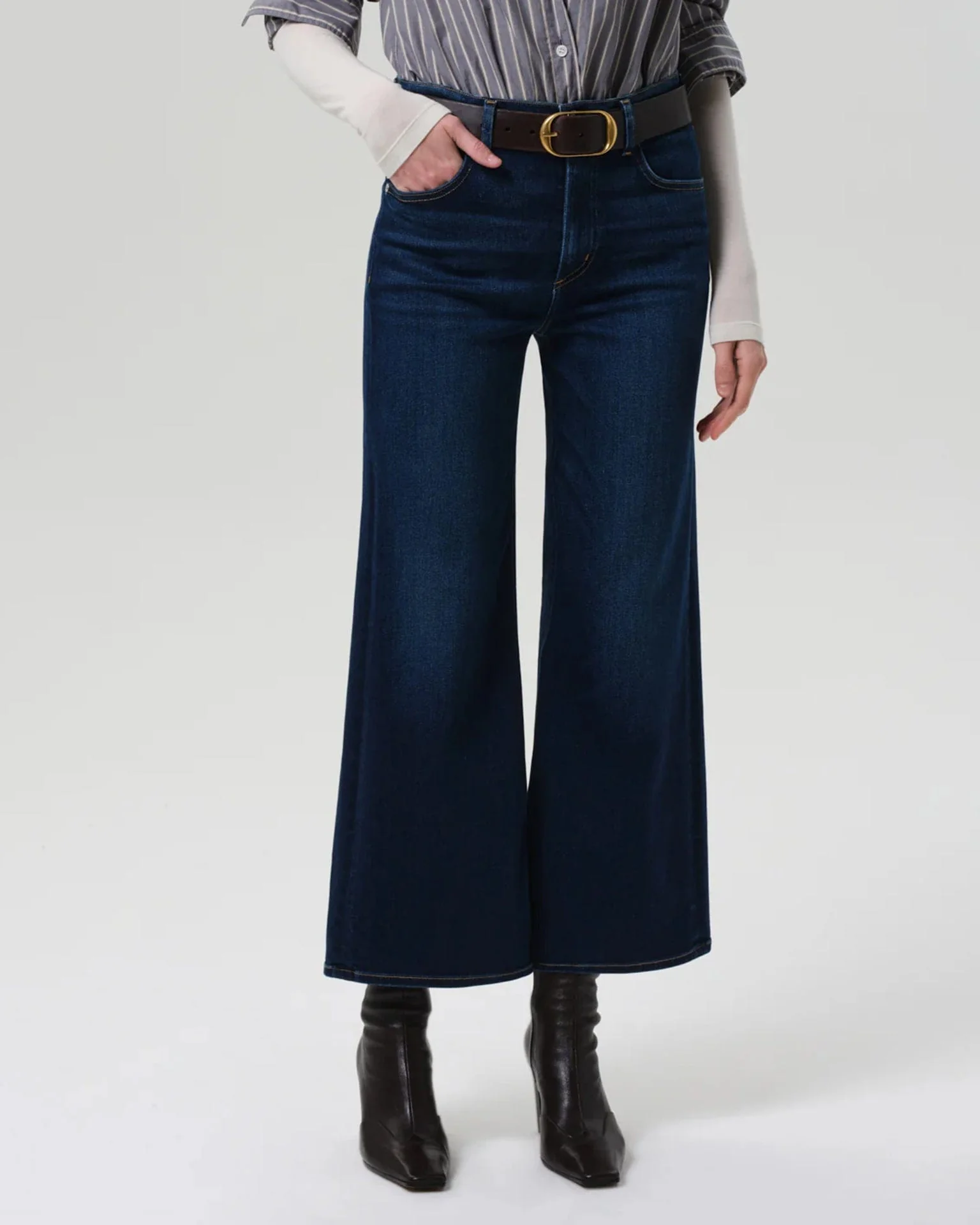 Lyra Wide Leg Crop in Dakota - Image 2