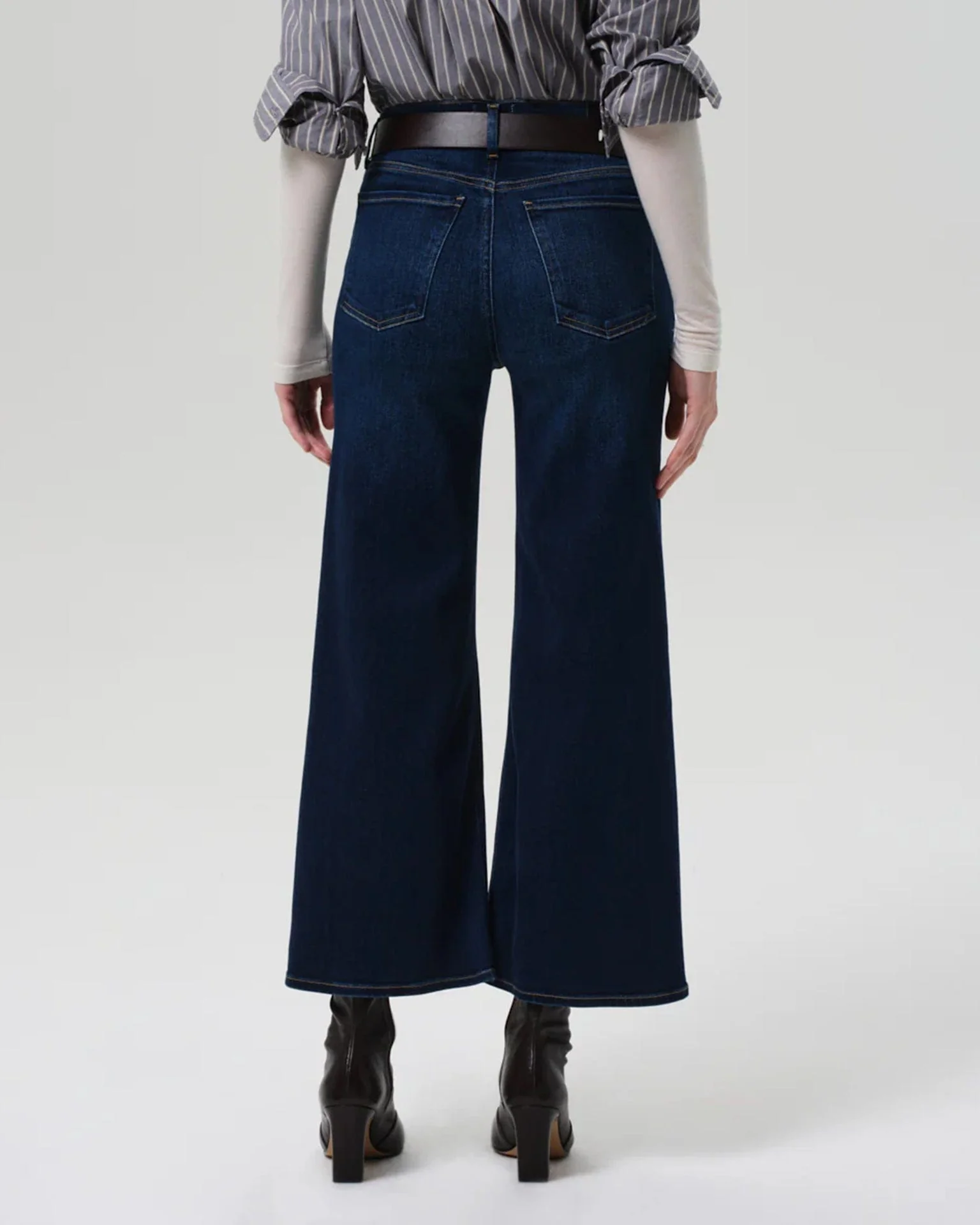 Lyra Wide Leg Crop in Dakota - Image 5