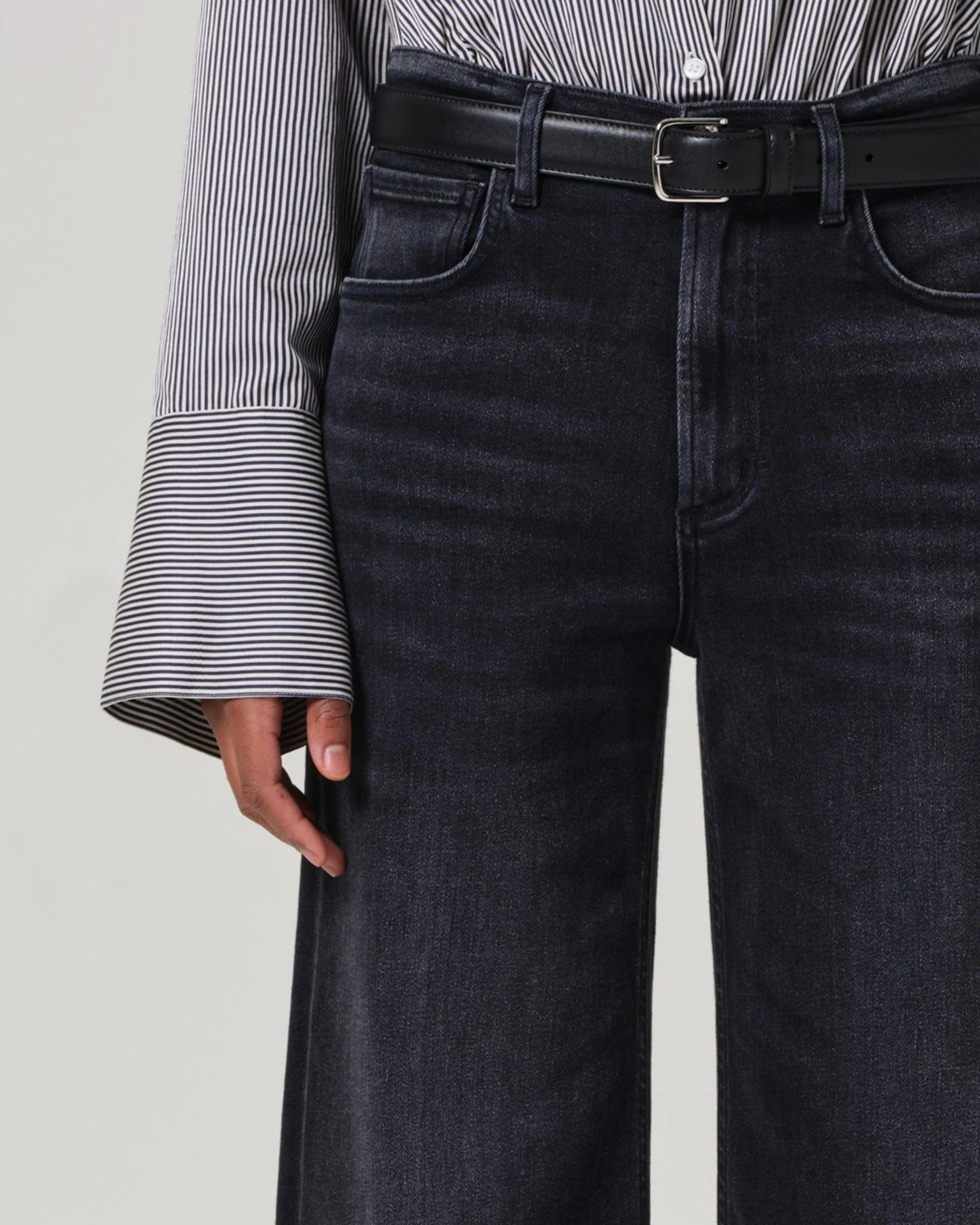 Lyra Wide Leg Crop in Medallion - Image 2