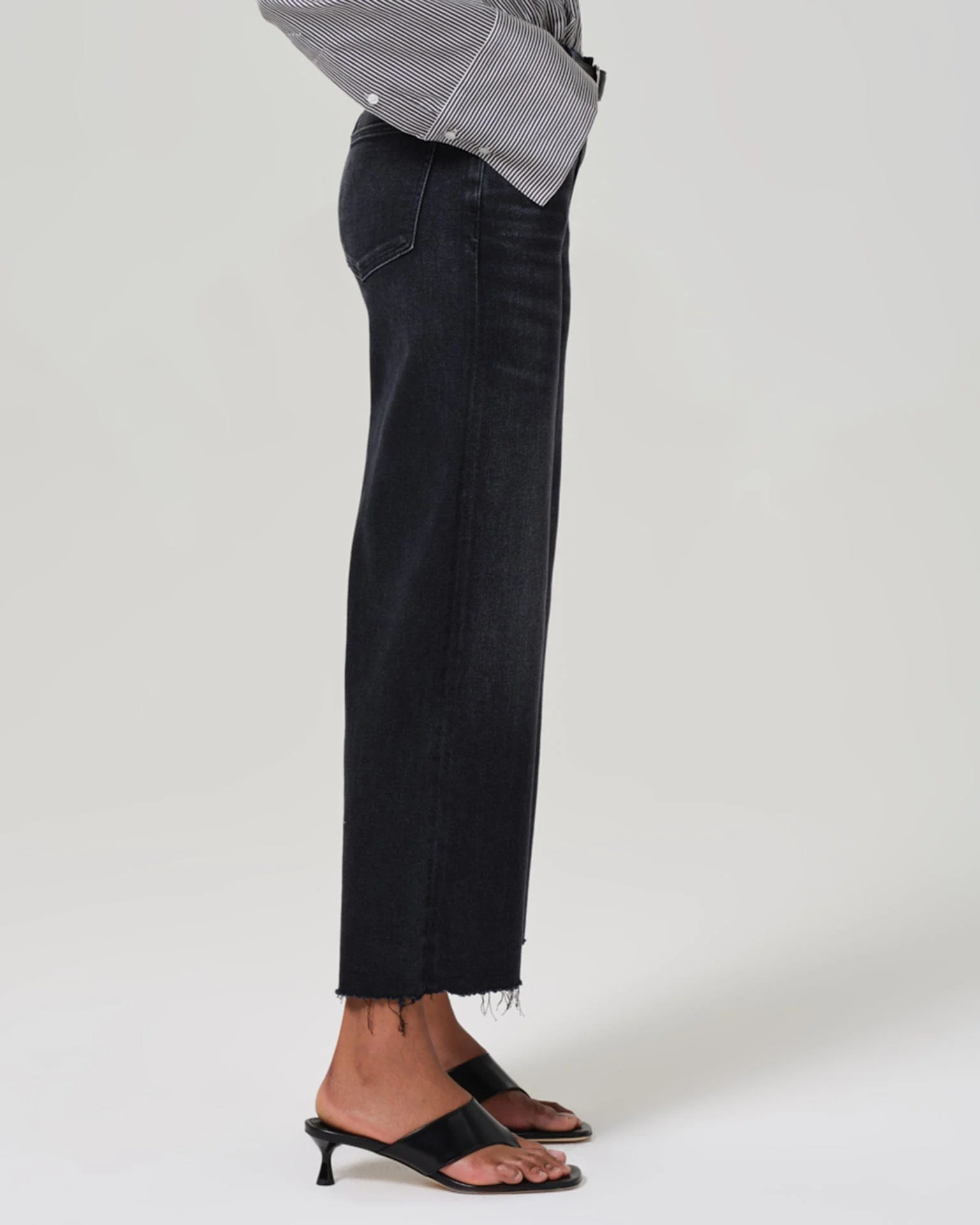Lyra Wide Leg Crop in Medallion - Image 4