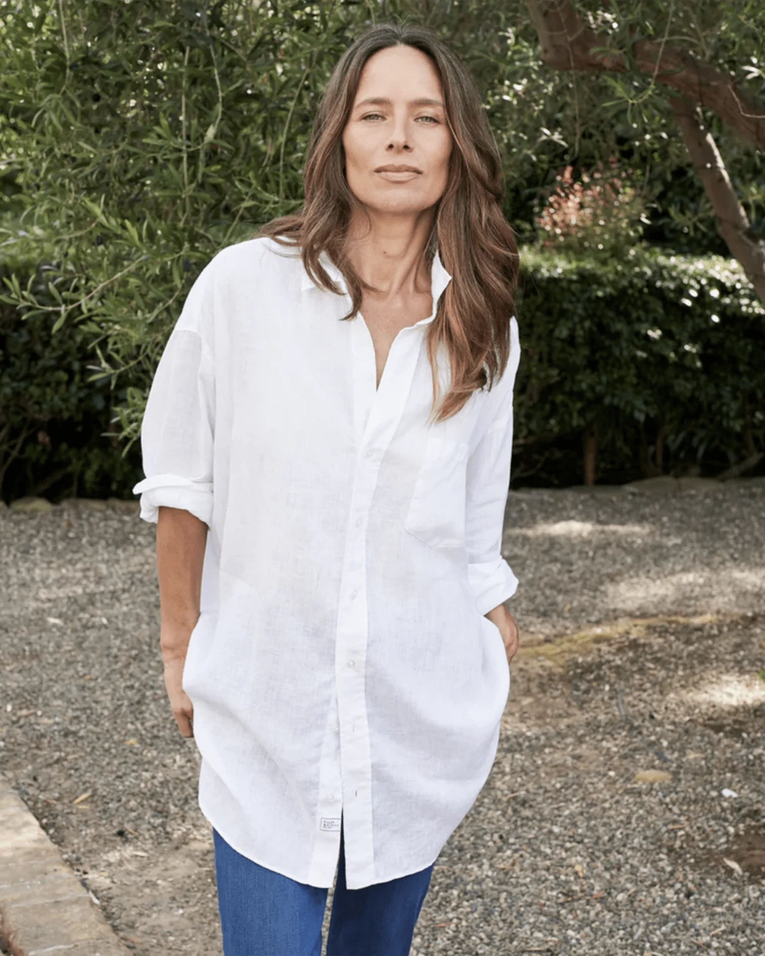 Mackenzie in White Linen - Image 2