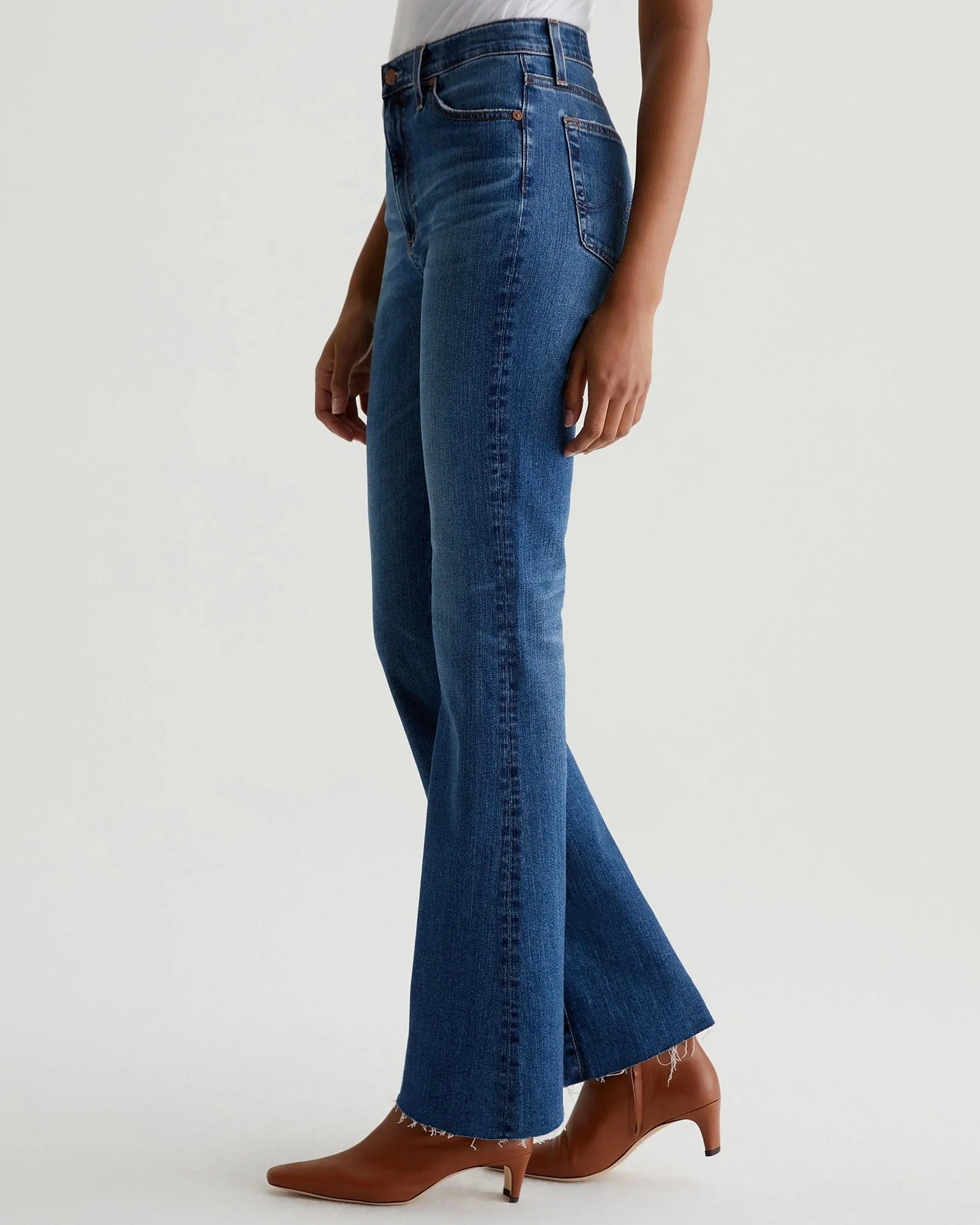 Madi Bootcut in 15Ys Prague - Image 3