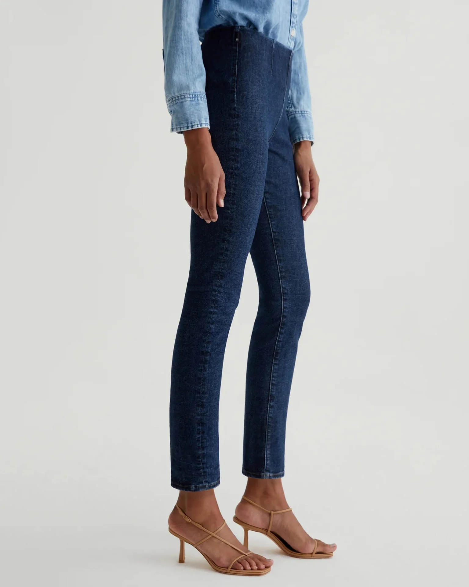Mari Crop Pull On in Hyacinth - Image 6