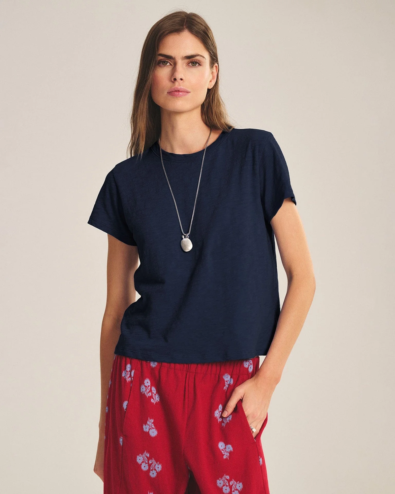 Marika Short Sleeve Crew Neck Crop Top in Midnight
