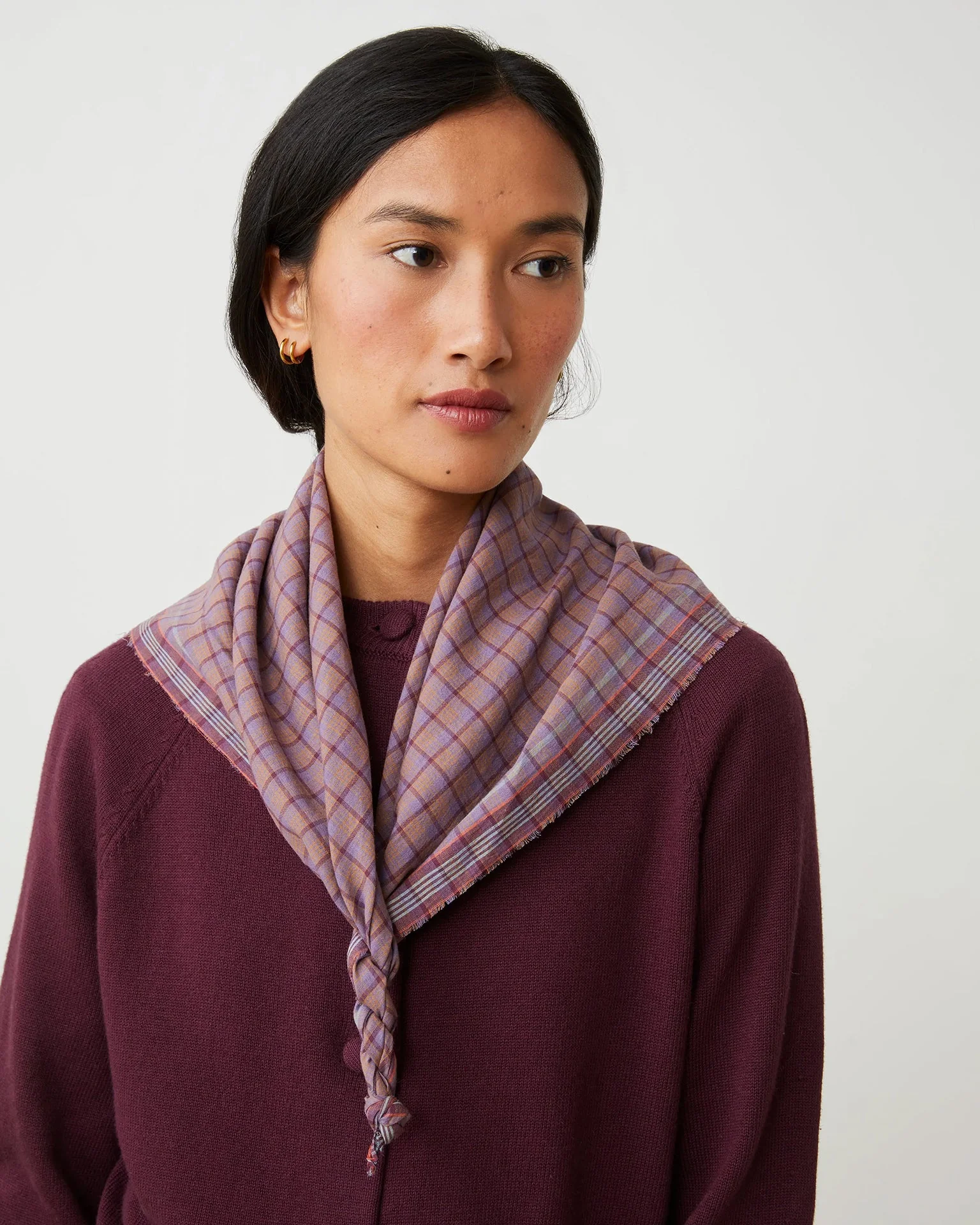Messager Scarf No 818 in Amethyst