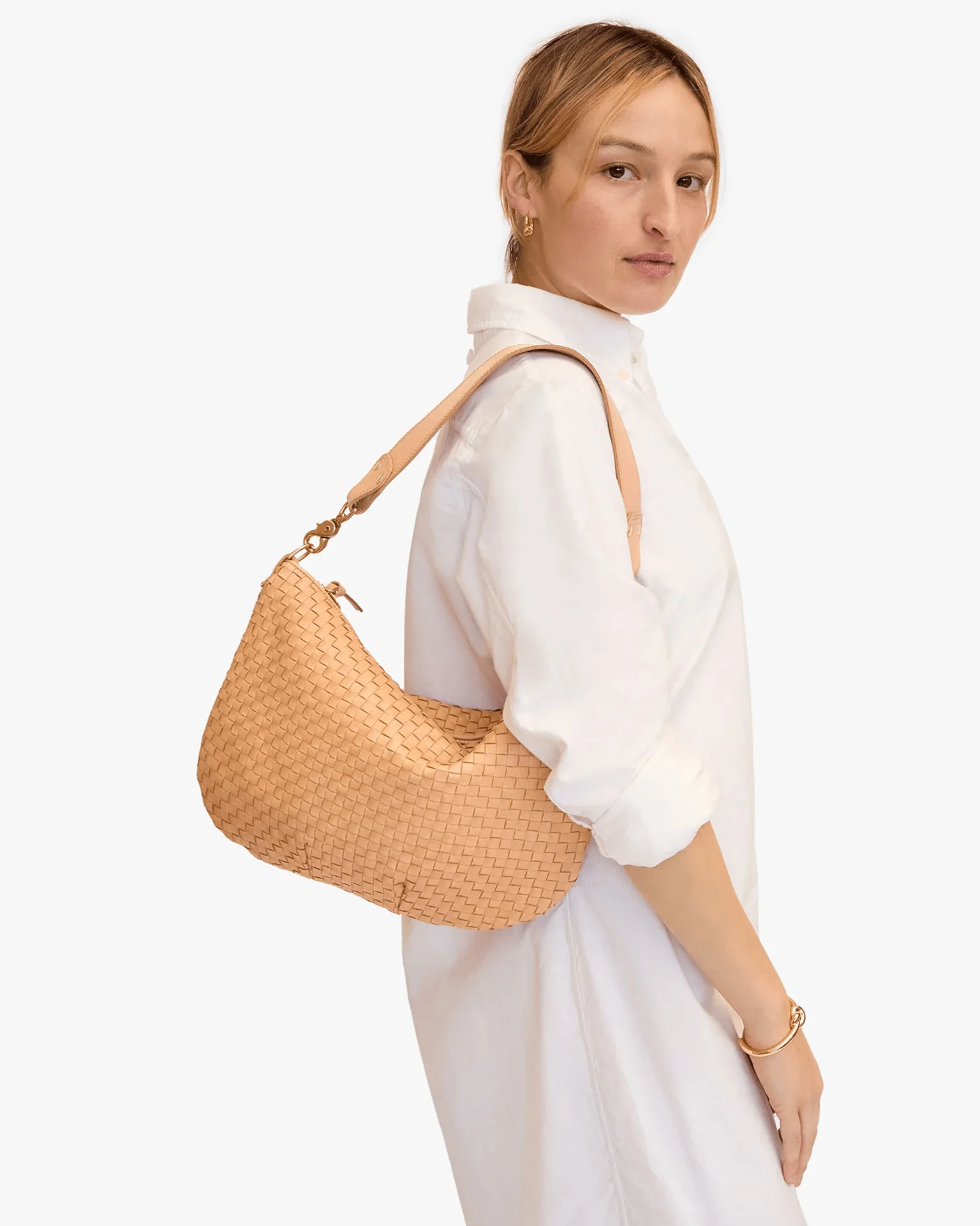 Moyen Messenger in Bisque Woven Checker - Image 2