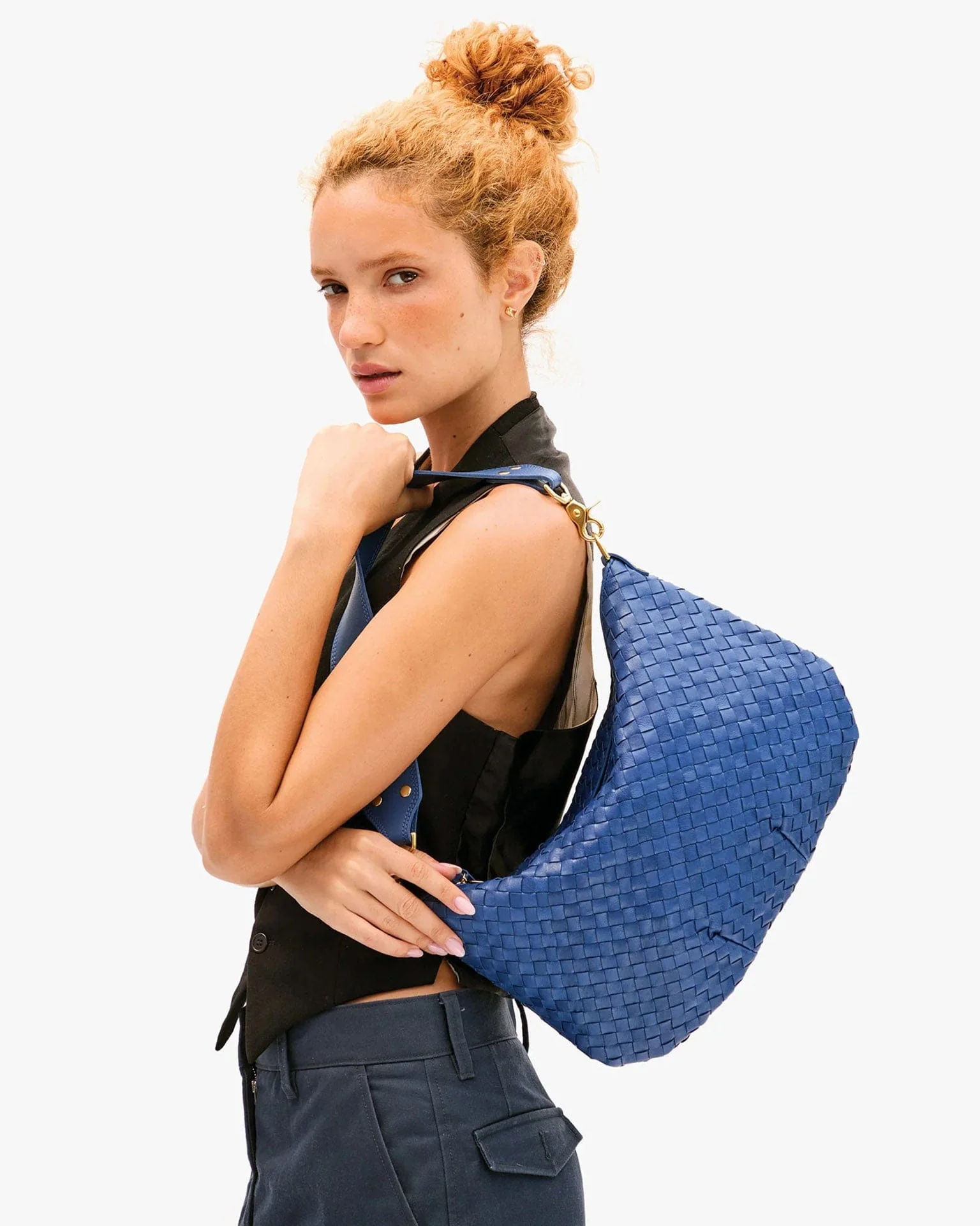 Moyen Messenger - Medium Woven Diagonal in French Blue - Image 2