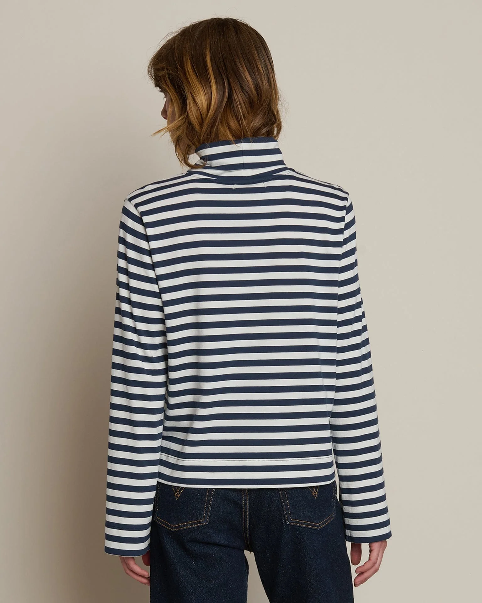 Neo Mock Neck T-Shirt in Seascape Stripe - Image 4