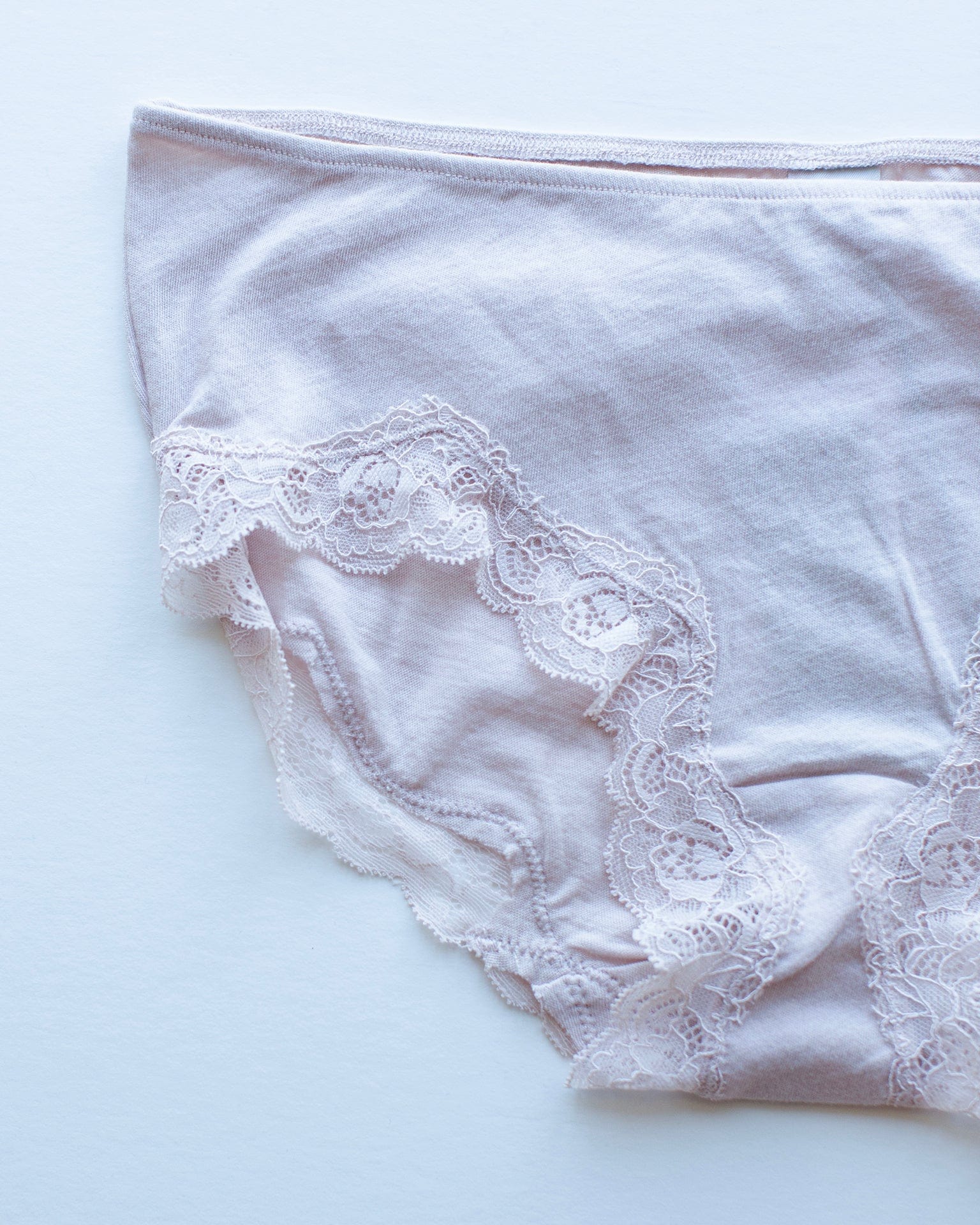 Org Cttn w/ Lace Hipster in Bone - Image 2