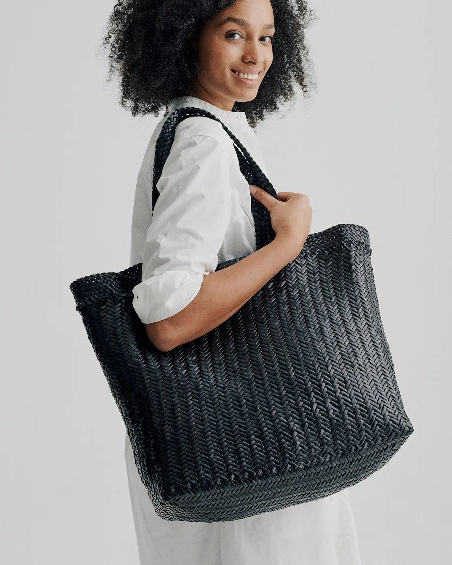 Oversize Bag in Black - Image 2