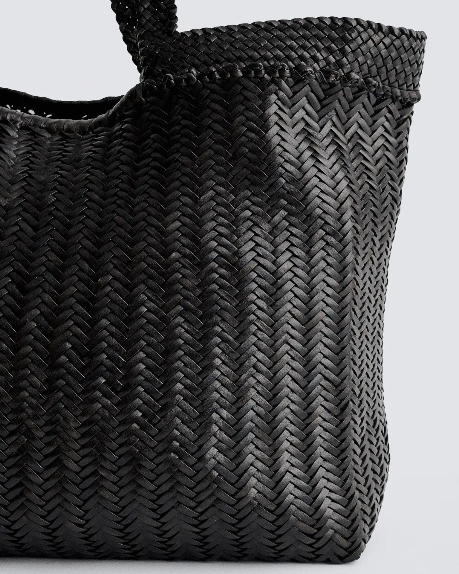 Oversize Bag in Black - Image 3