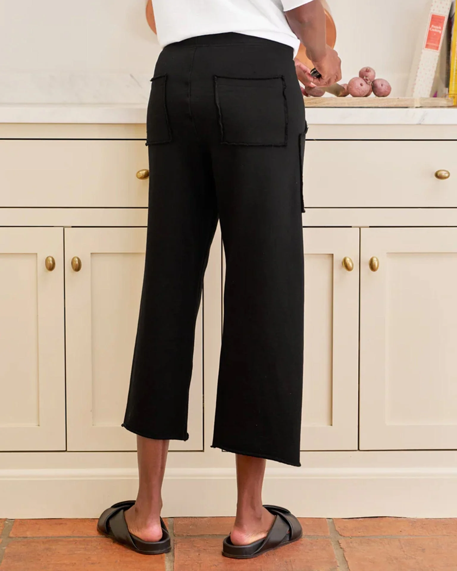 Penny Patch Pocket Sweatpant in Black - Image 3