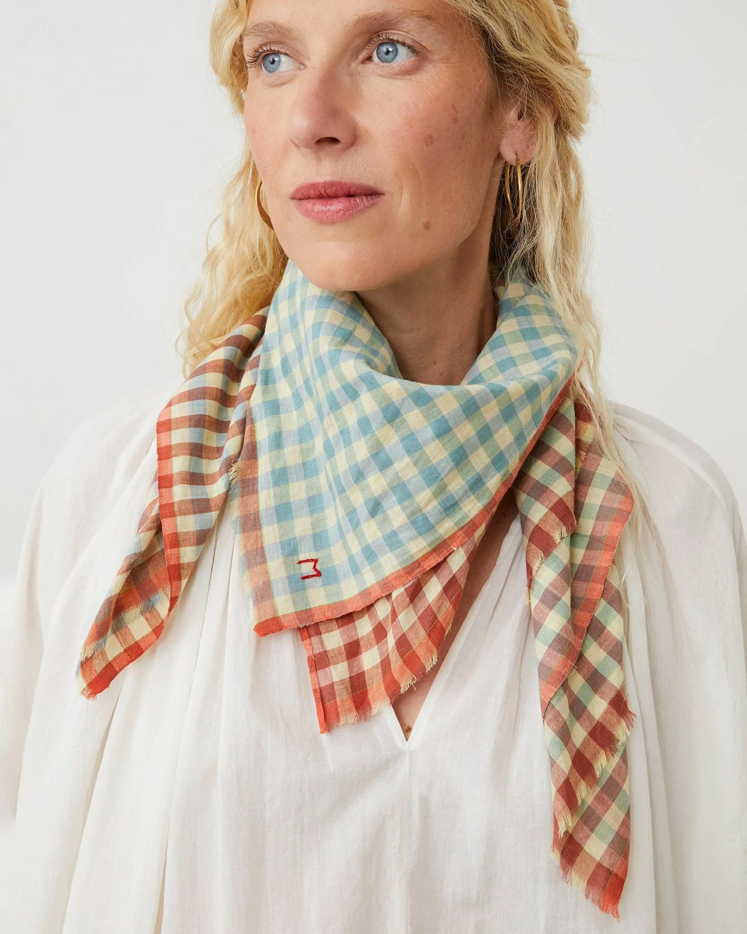Poem Scarf No 821 in Mineral - Image 3