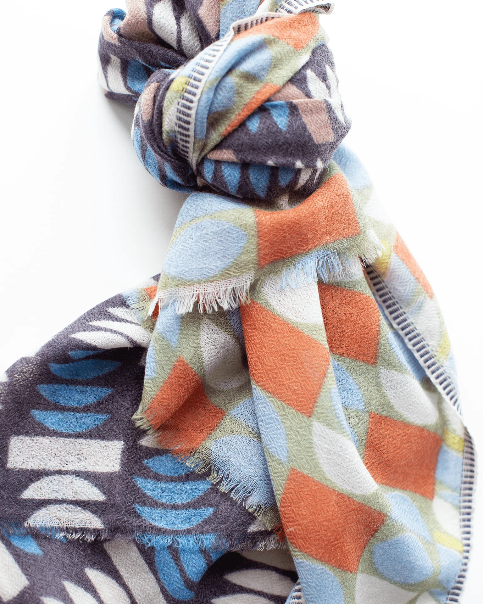 Pop Geo Wool Silk & Cashmere Scarf in Mauve - Image 3