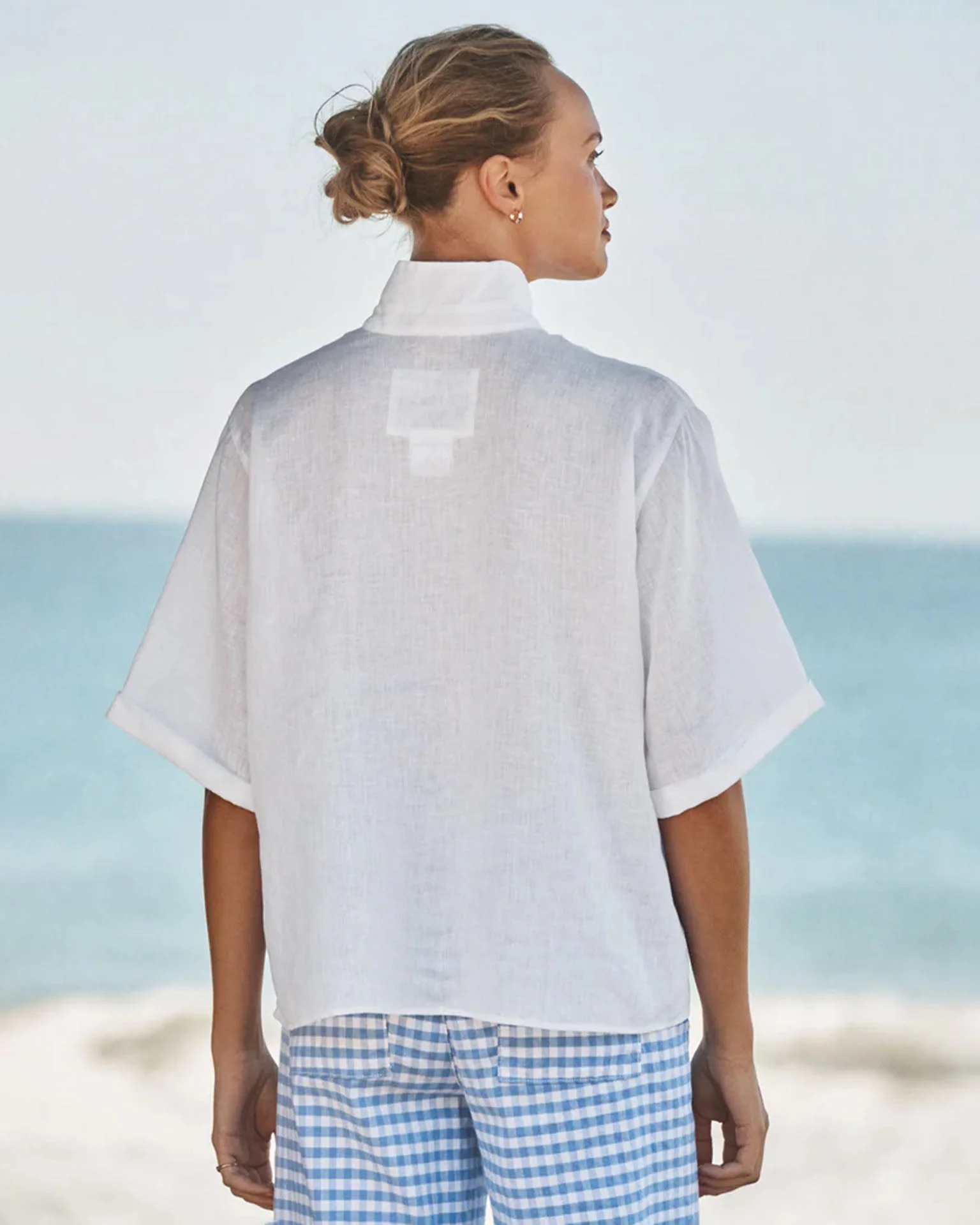 Rosie Short Sleeve Button Up in White Linen - Image 3