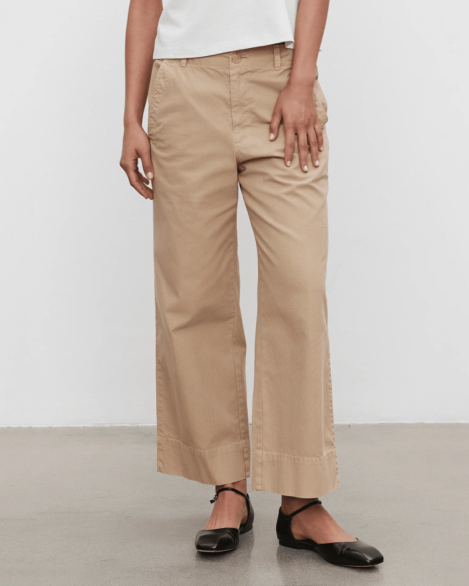Sabine Pant in Putty