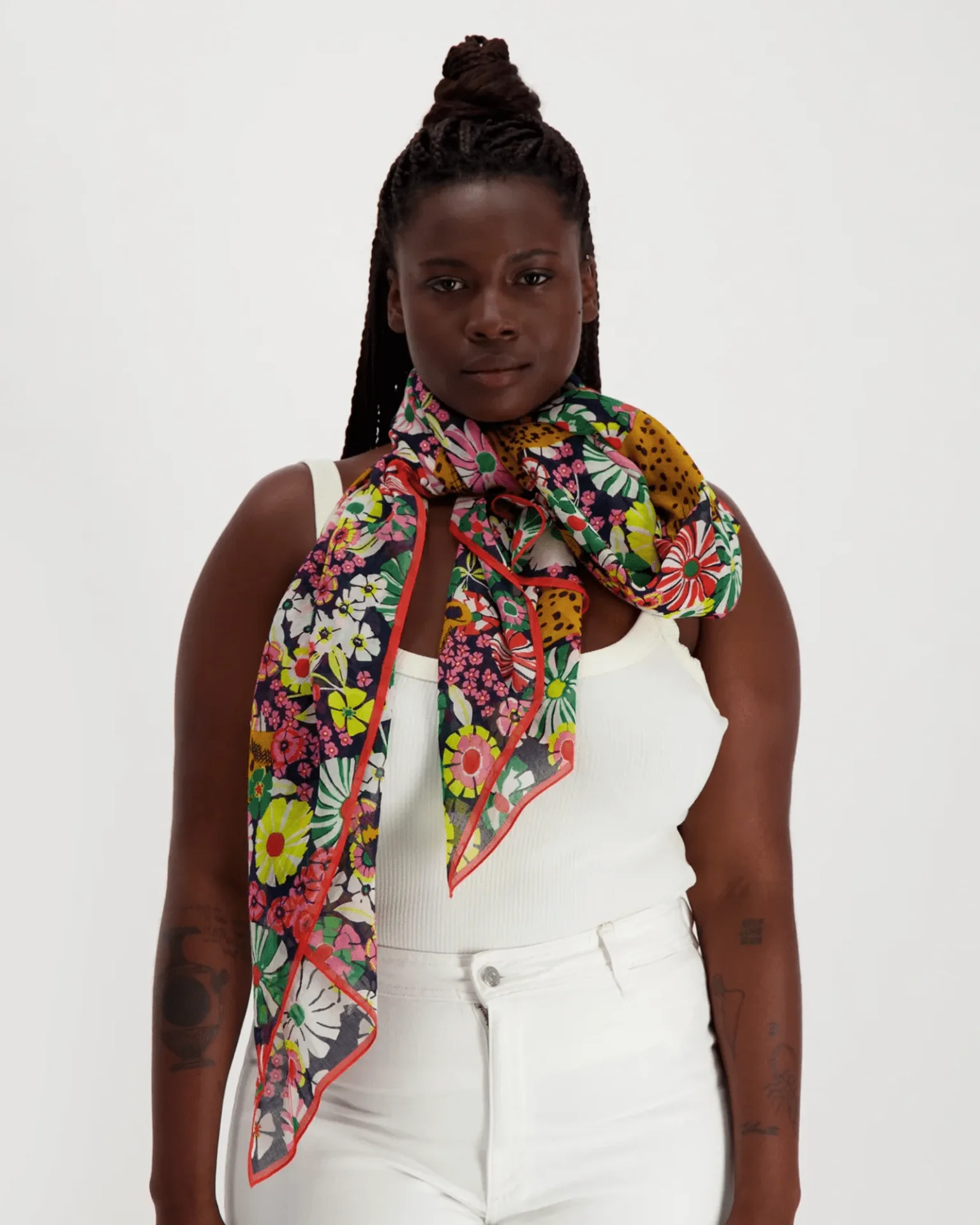 Scarf 100 Pampa in Multicolor - Image 3