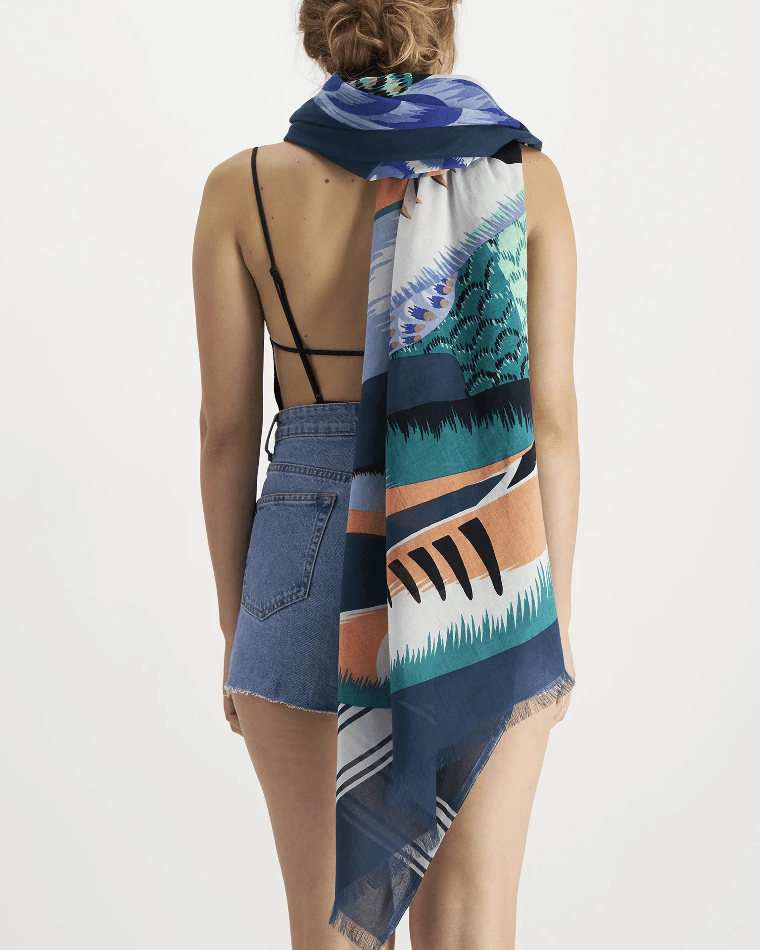 Scarf 100 Toucan in Emerald - Image 3