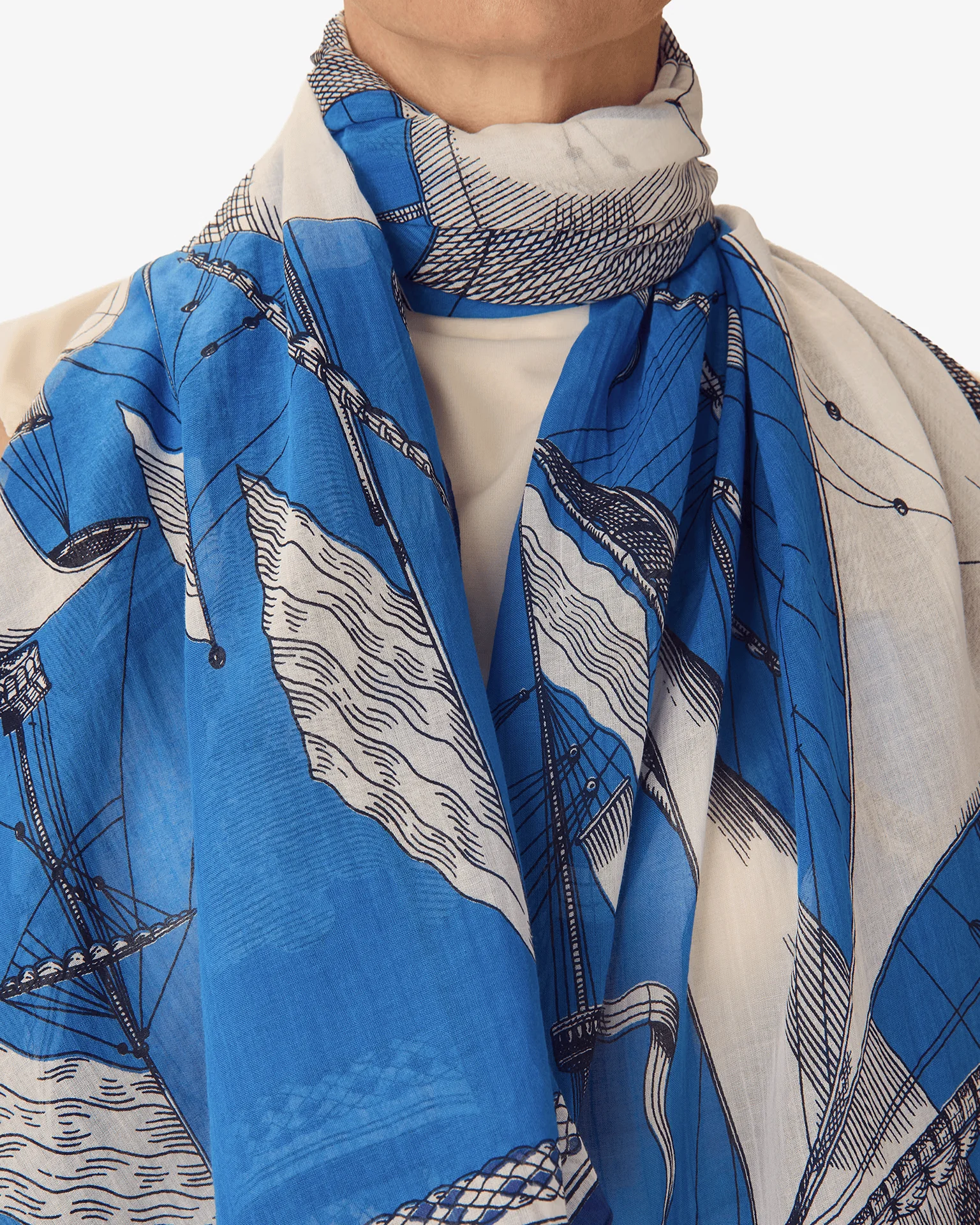 Scarf / Etole 100 Des Rives et Des Reves in Blue - Image 4